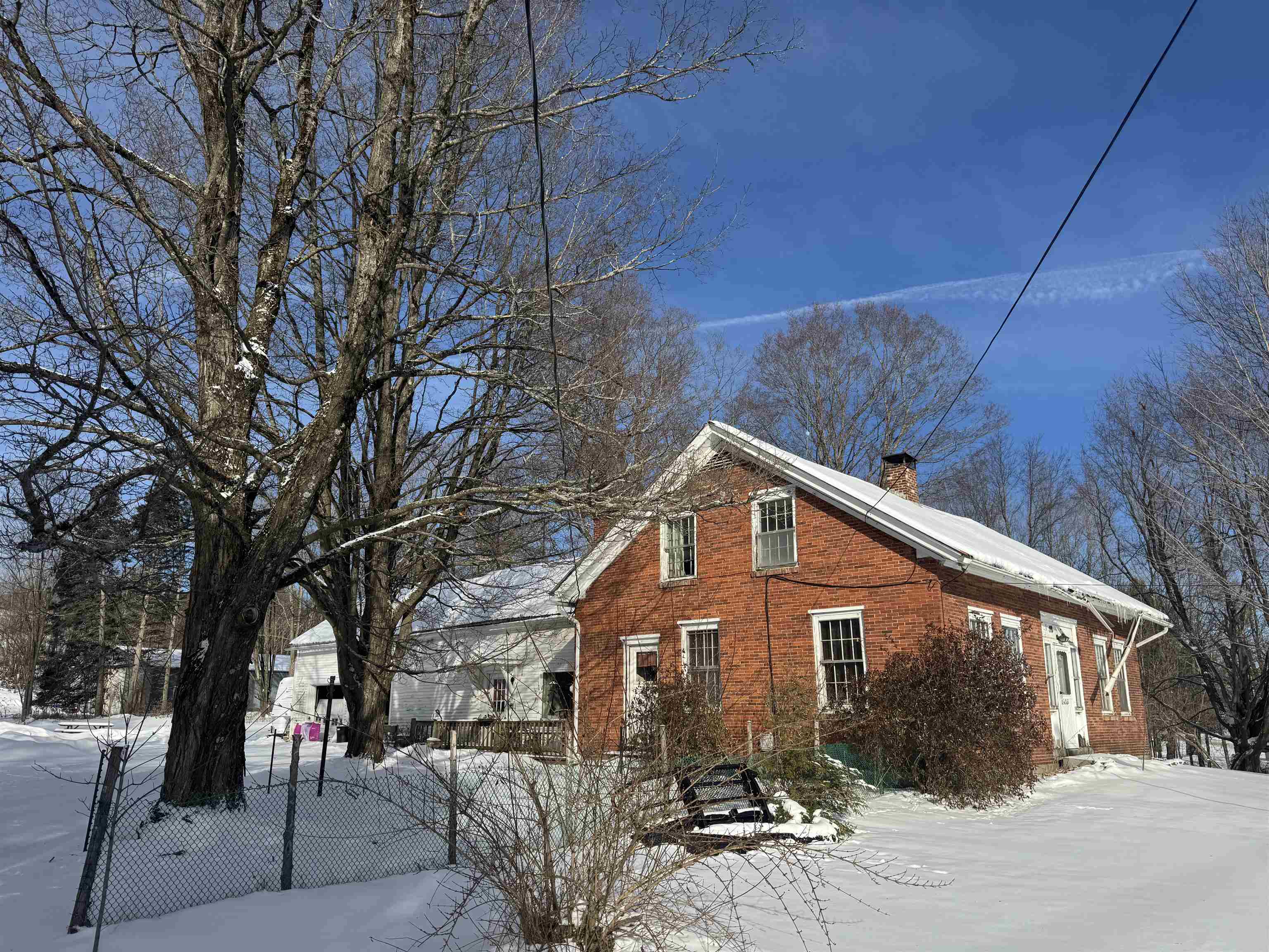 main property photo 25