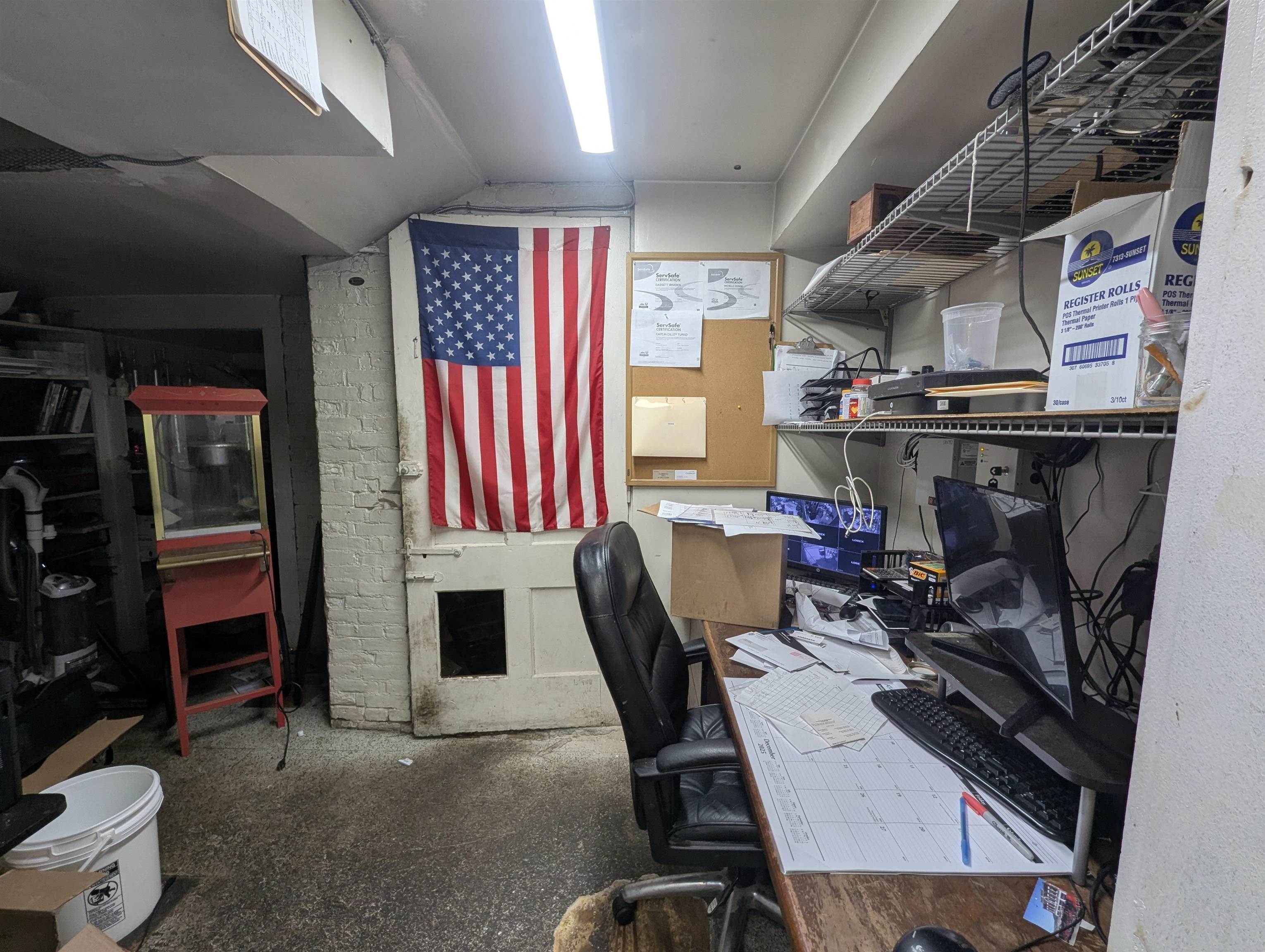 main property photo 17