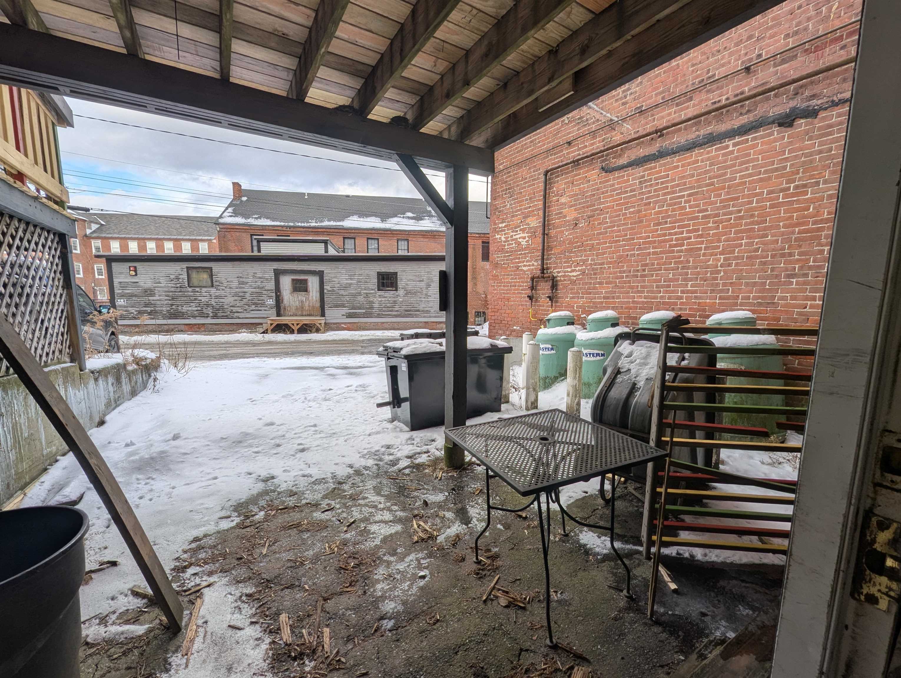 main property photo 23