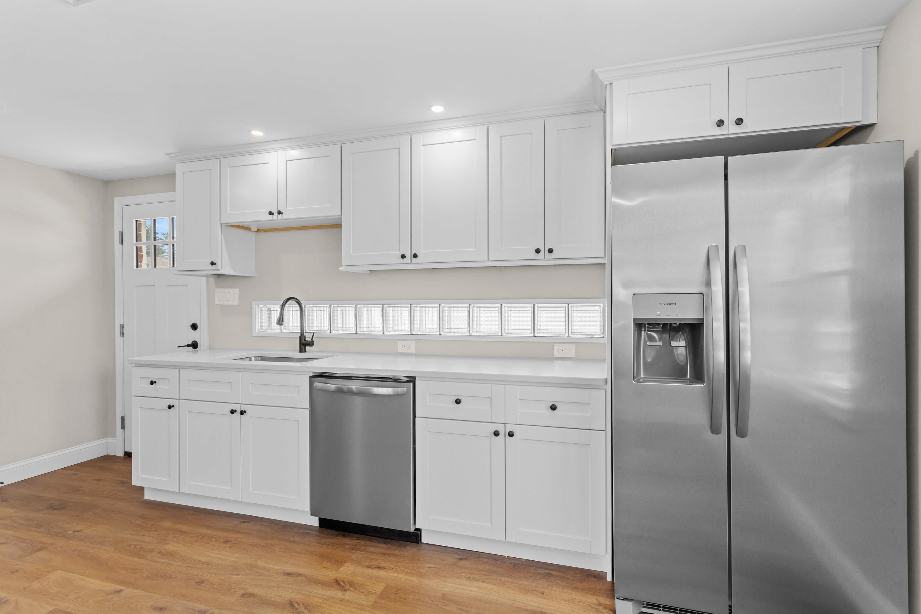 property viewer photo 10