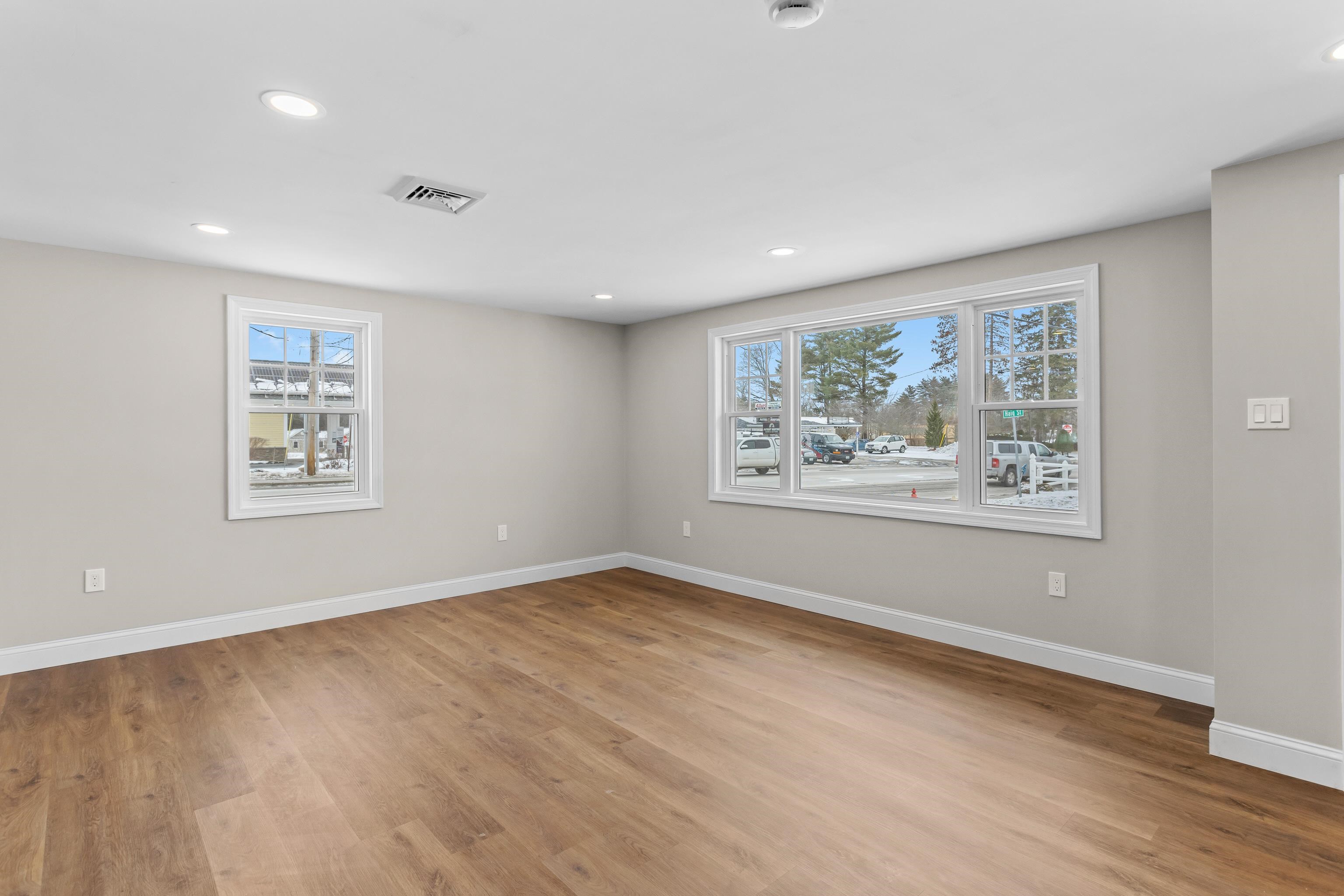 property viewer photo 17