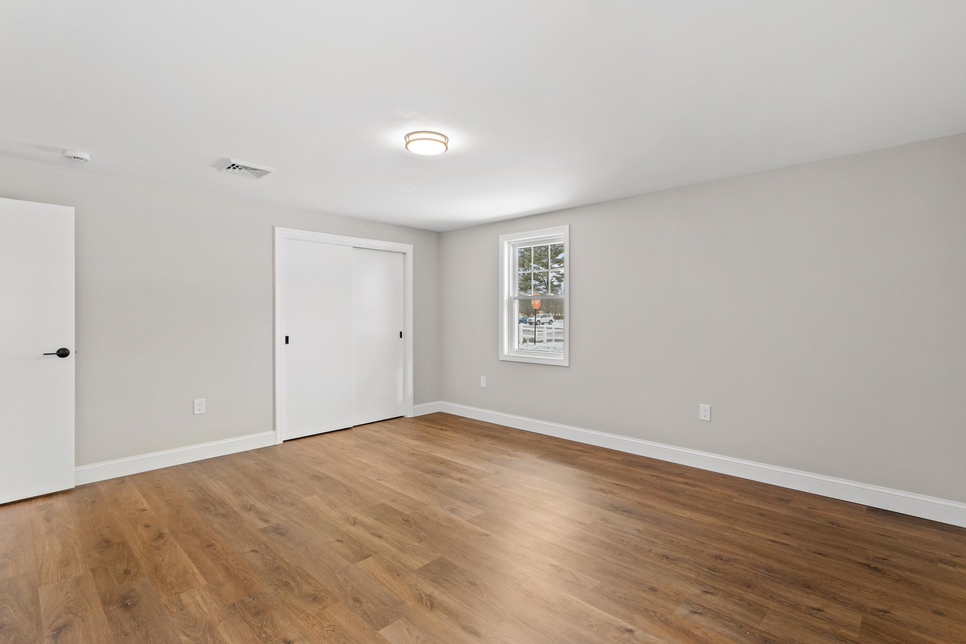 property viewer photo 27