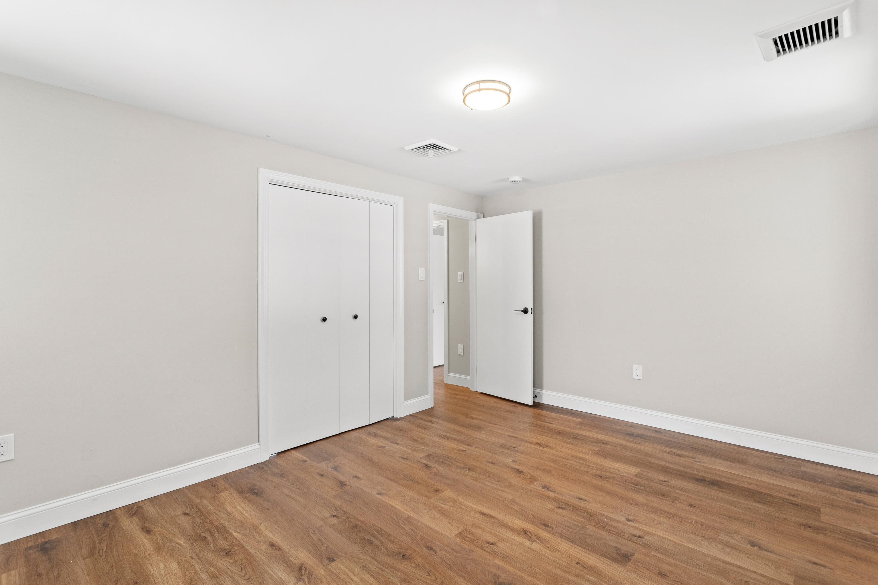 property viewer photo 32
