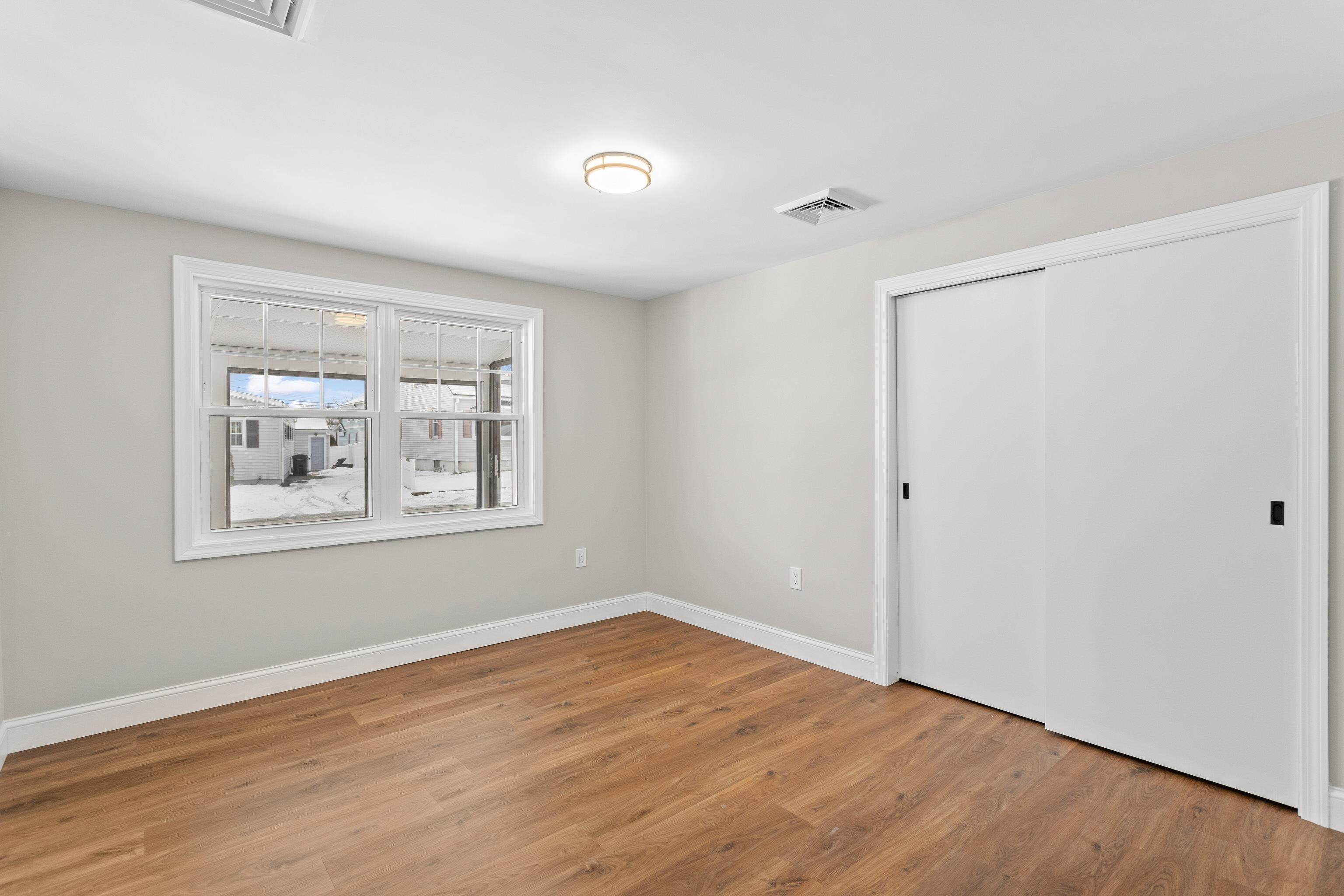 property viewer photo 34