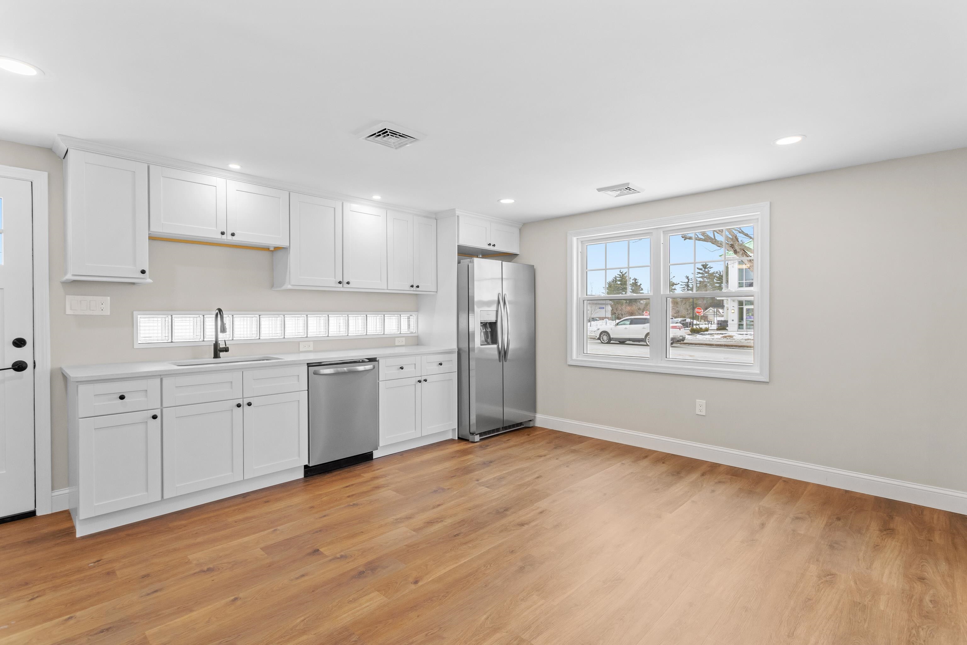 property viewer photo 8