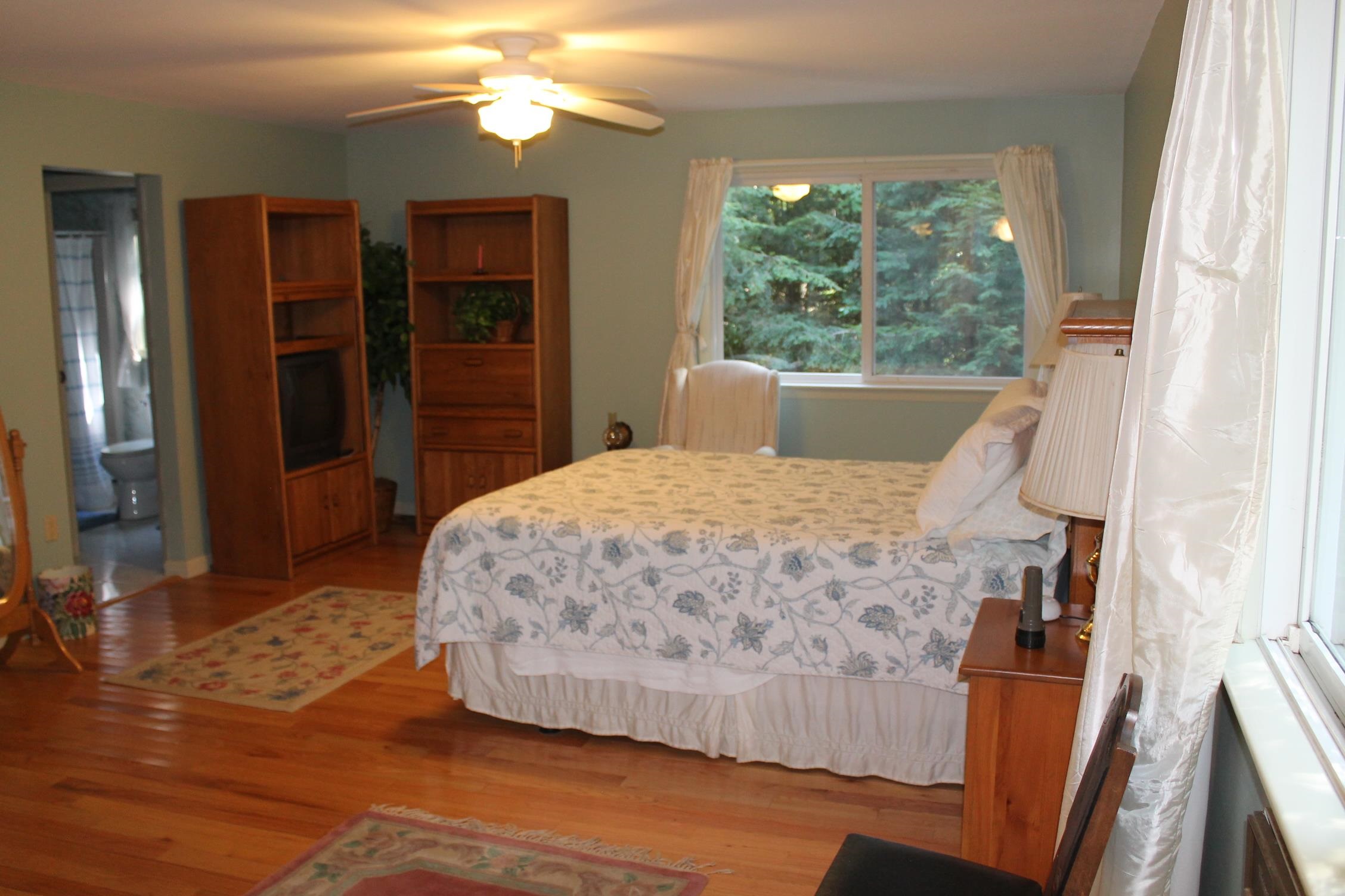 property viewer photo 4