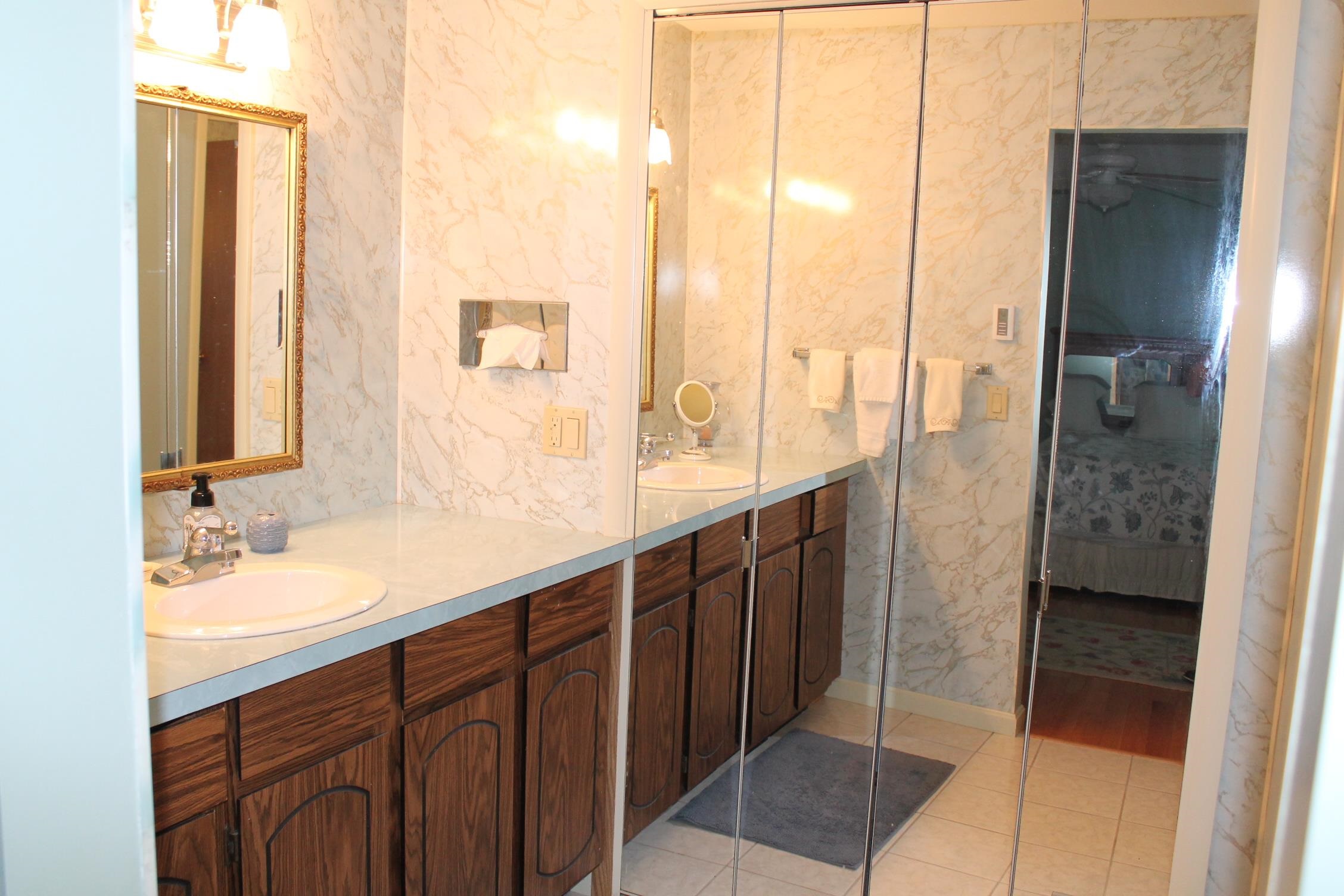 property viewer photo 7