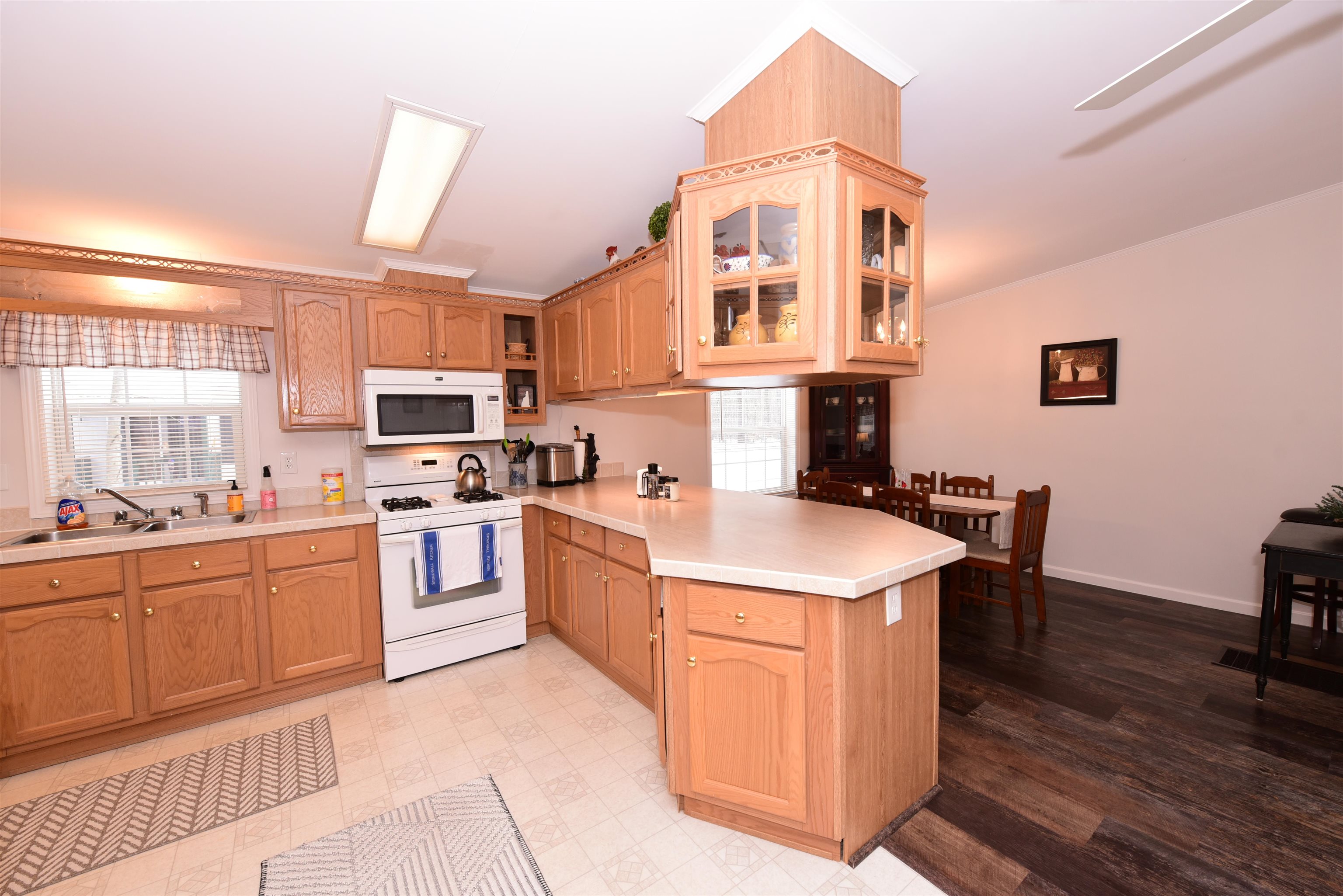 property viewer photo 13
