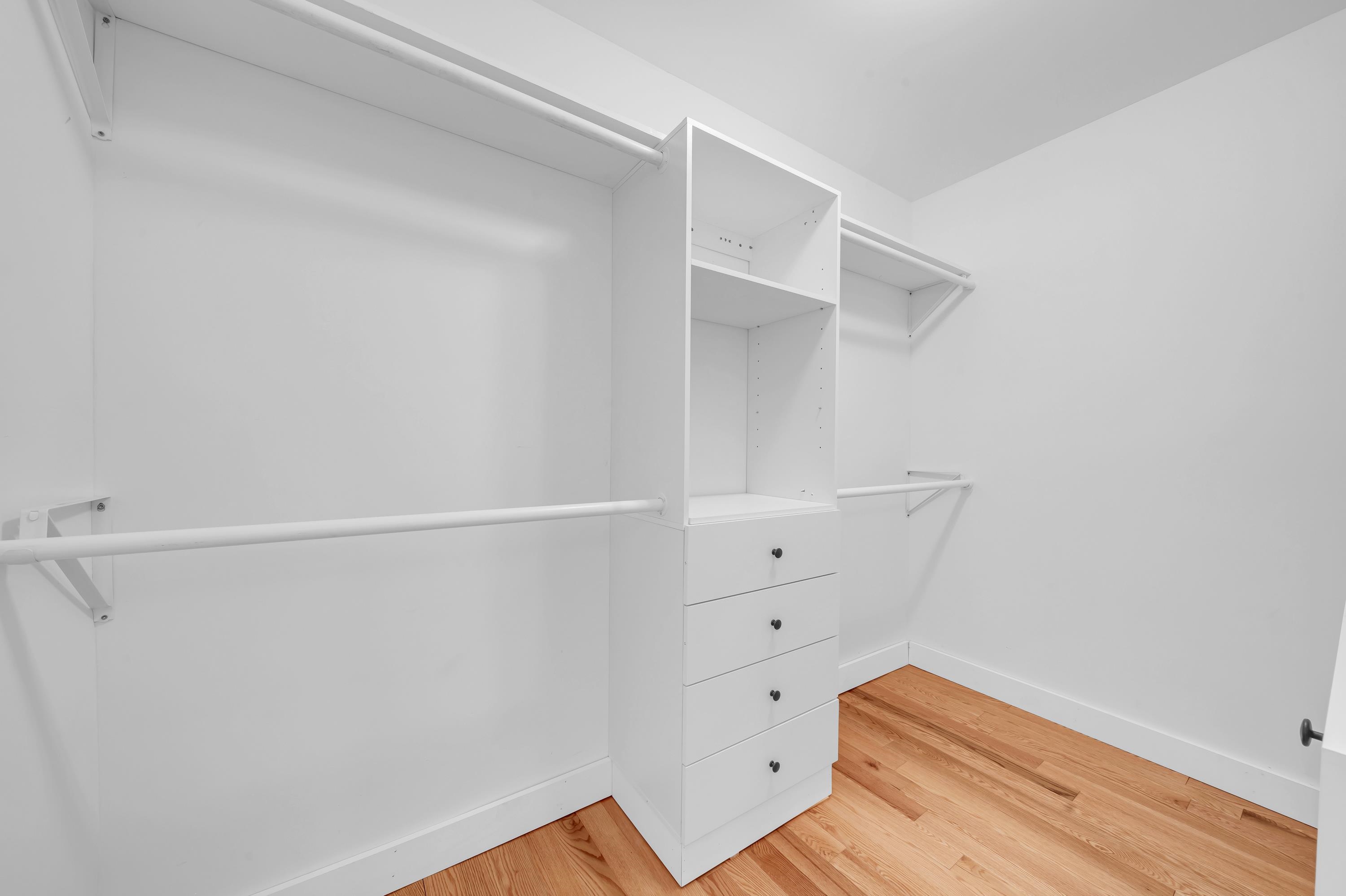 property viewer photo 30