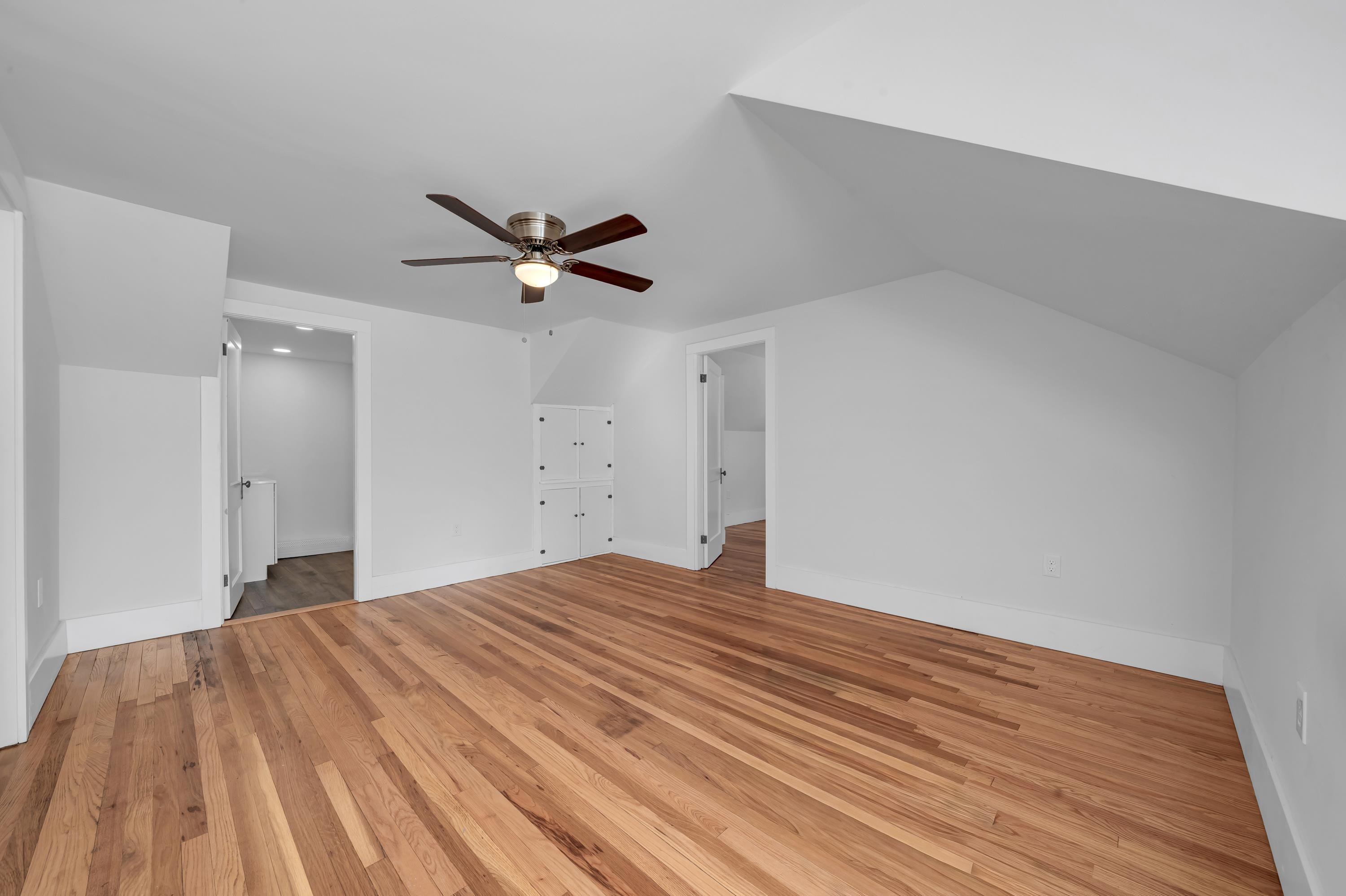 property viewer photo 35