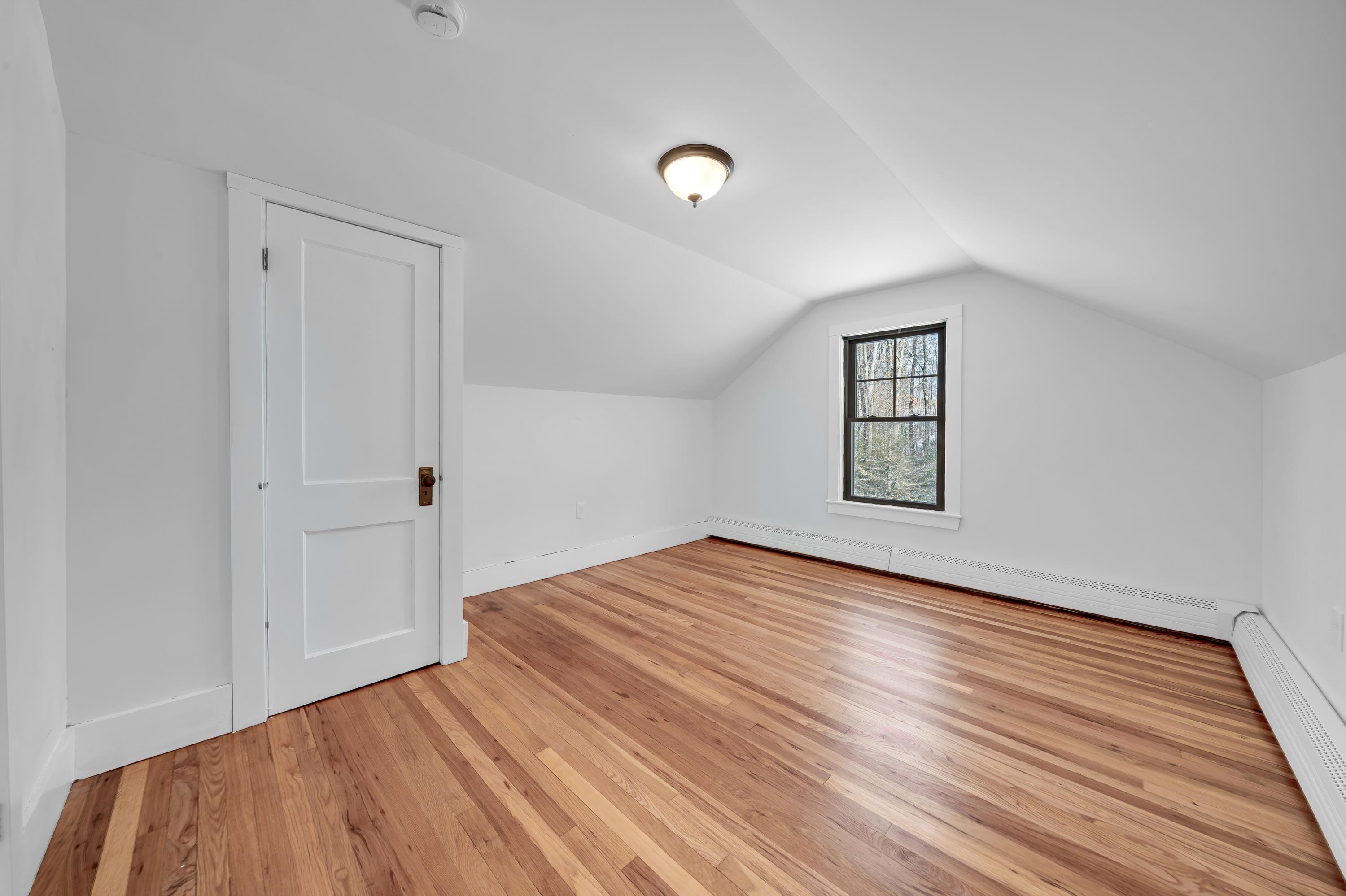 property viewer photo 36