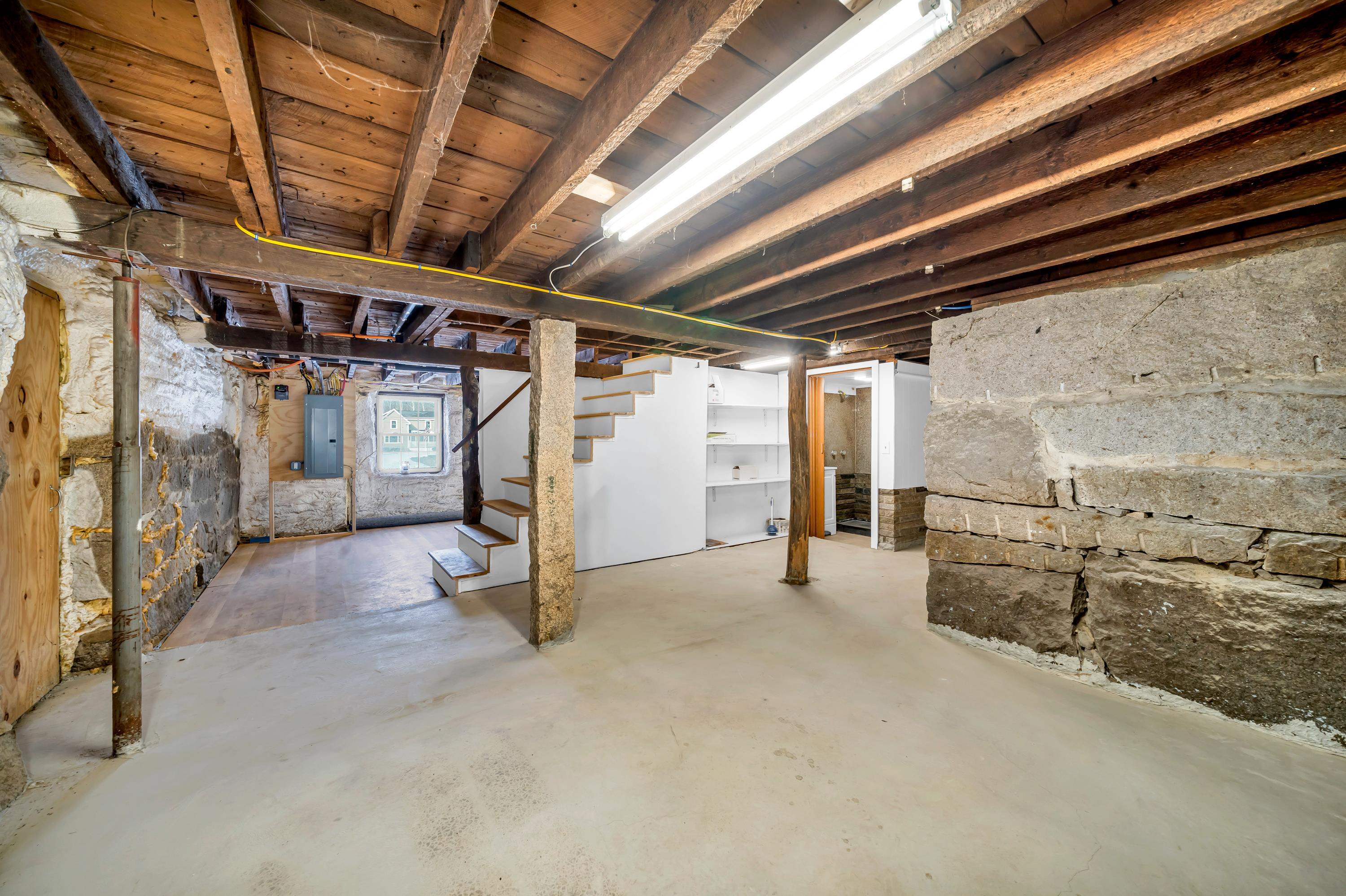 property viewer photo 45