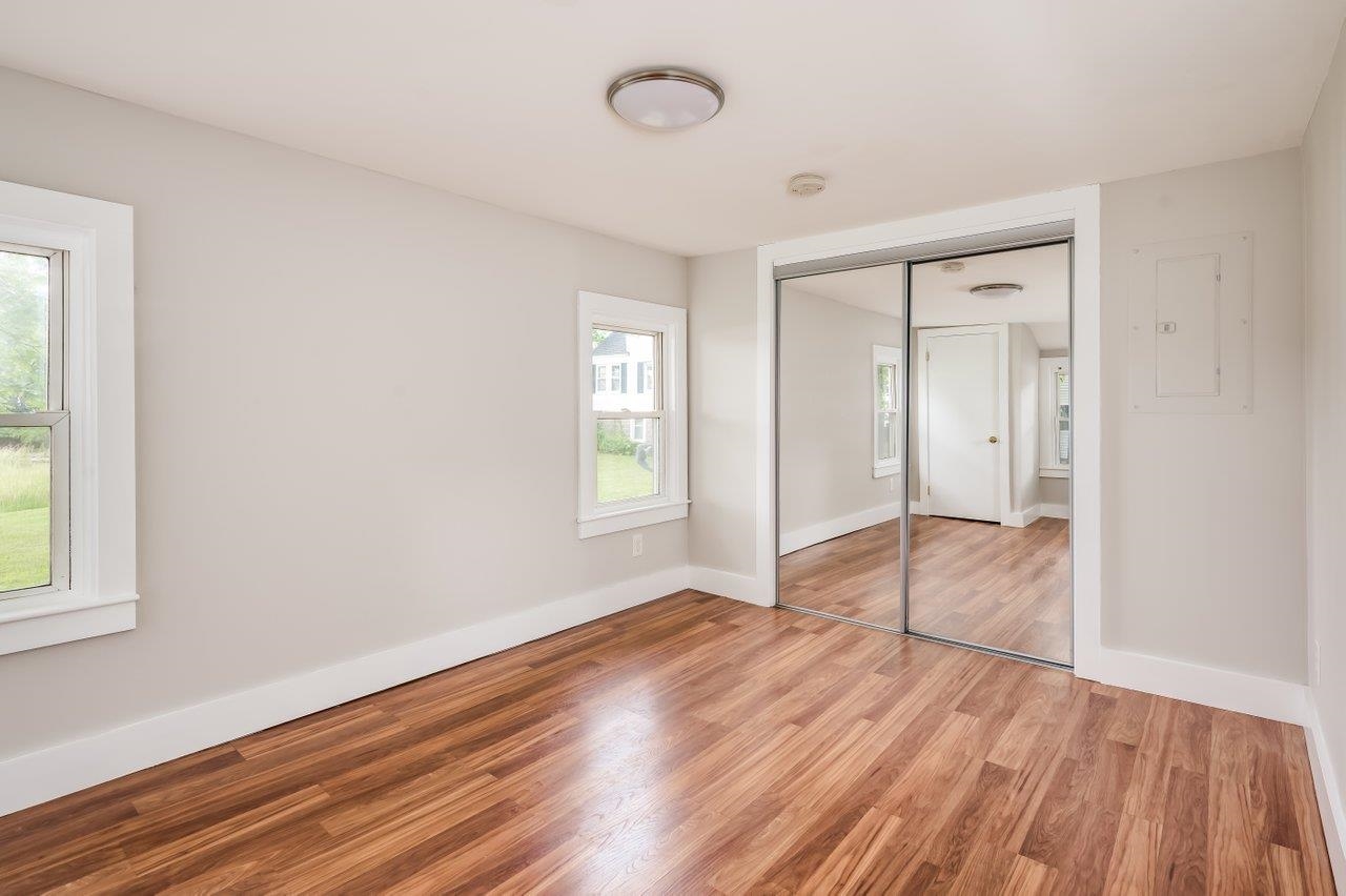 property viewer photo 16