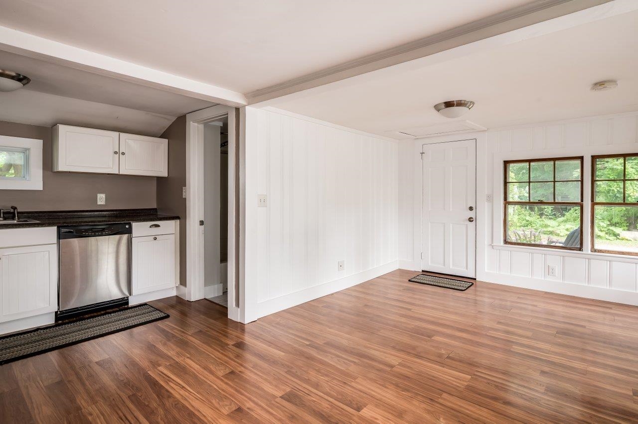property viewer photo 7