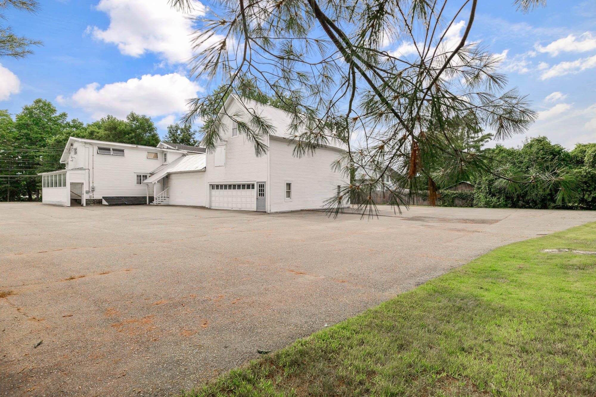 main property photo 7