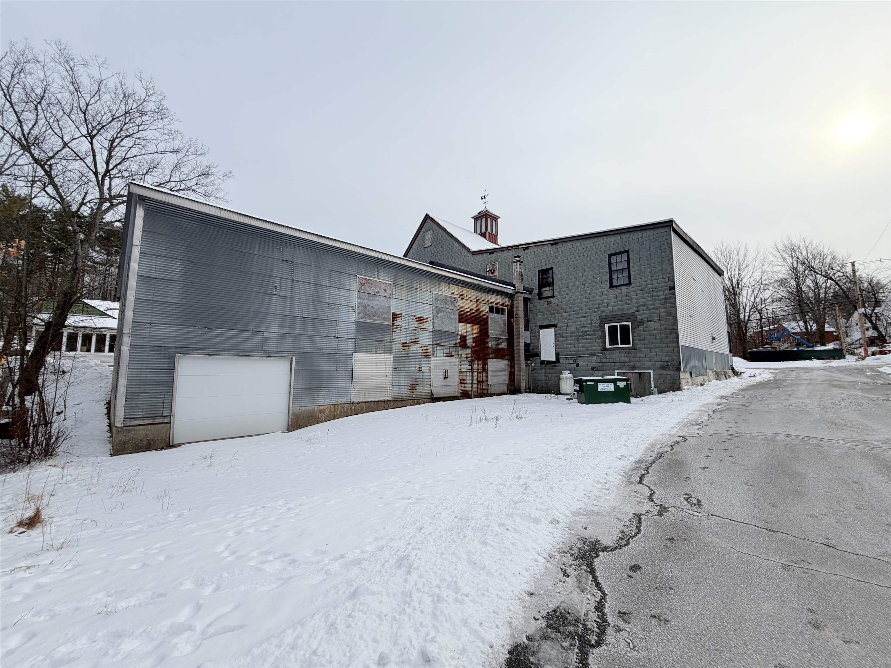 main property photo 7