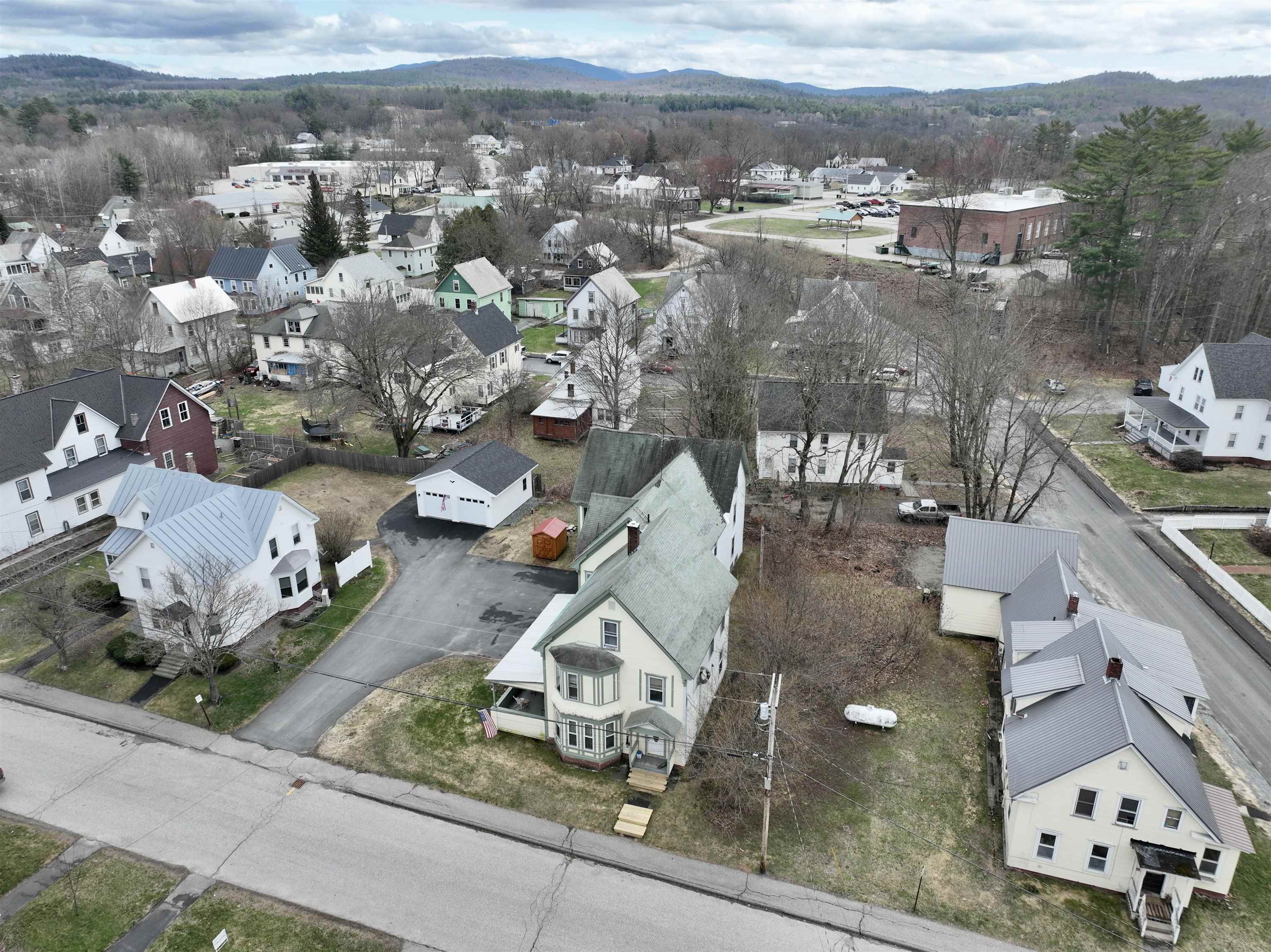 main property photo 16