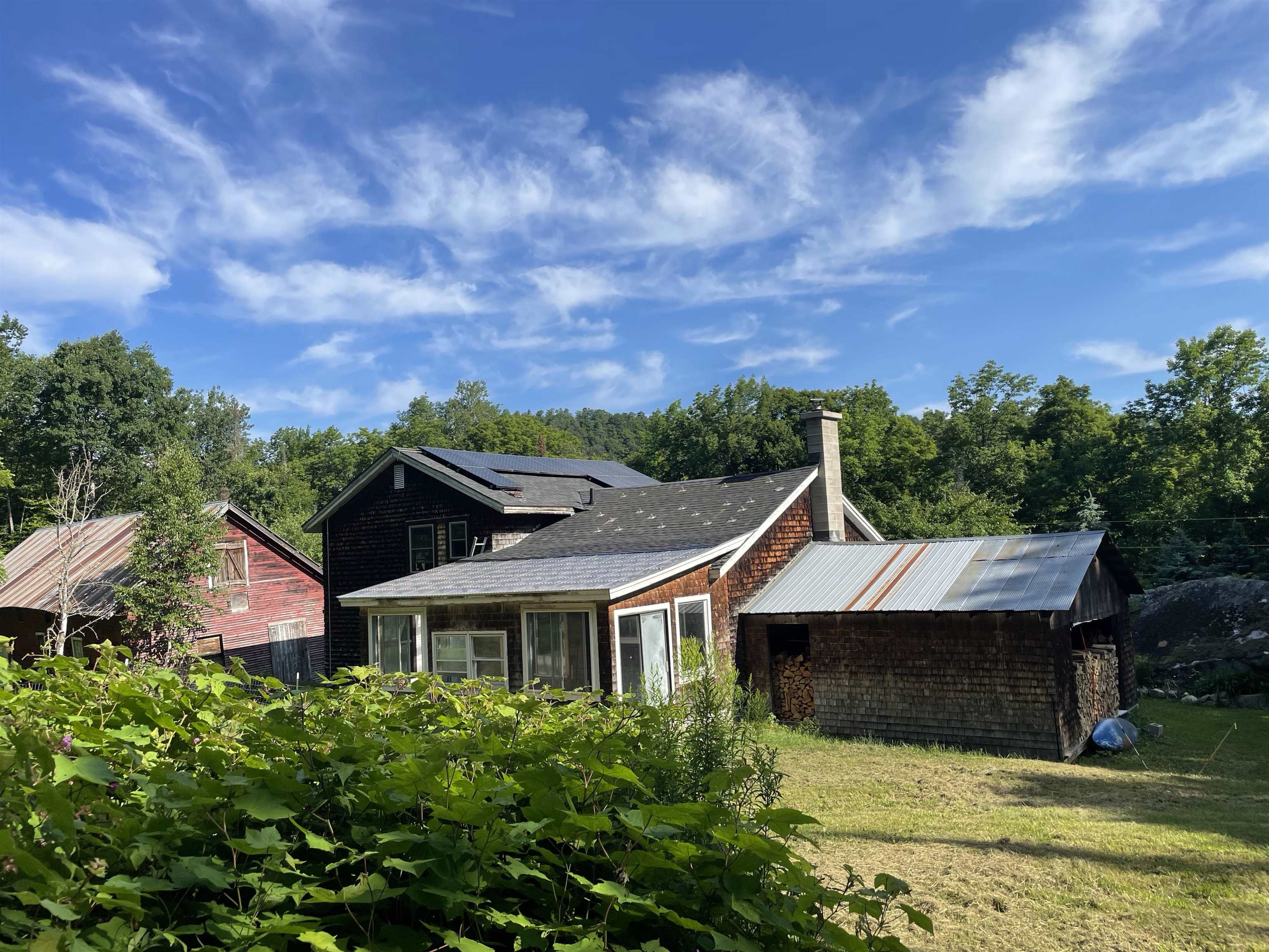main property photo 5