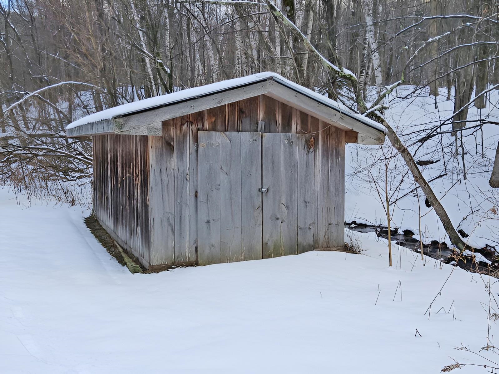 main property photo 25