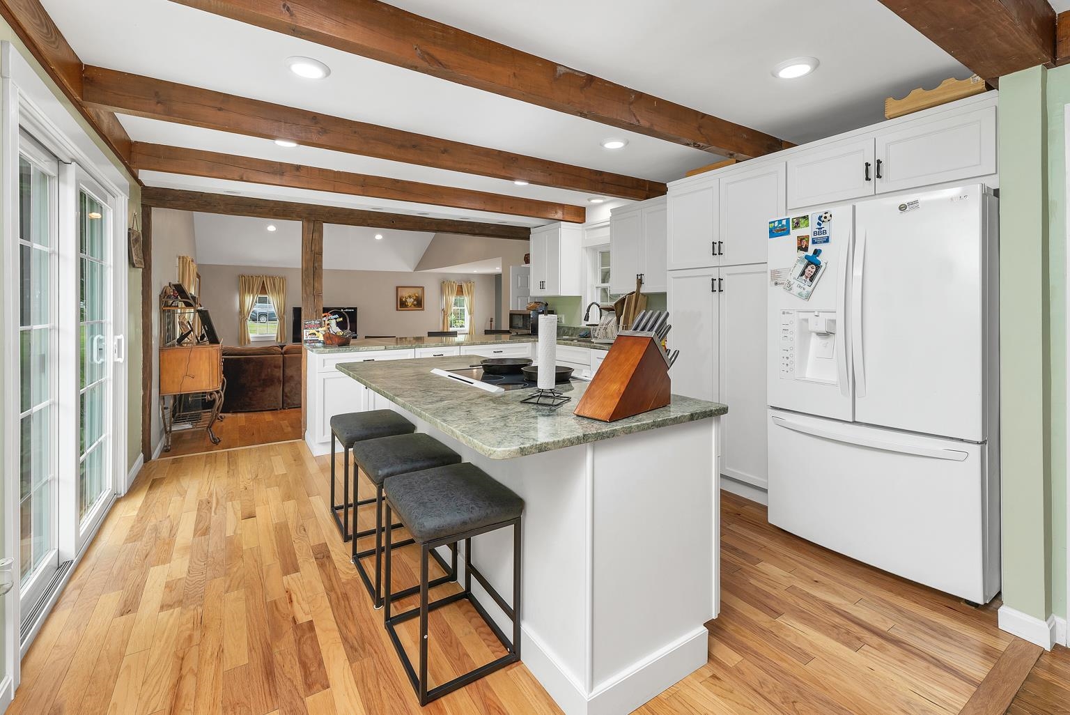 property viewer photo 20