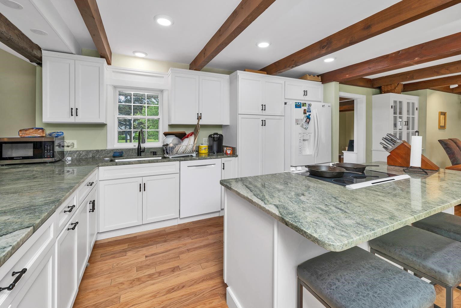 property viewer photo 21