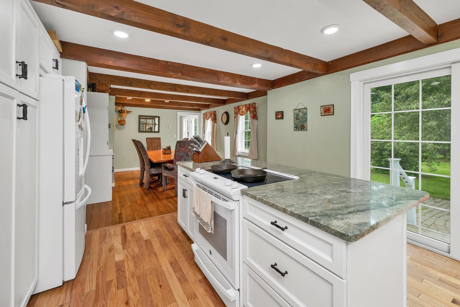 property viewer photo 22