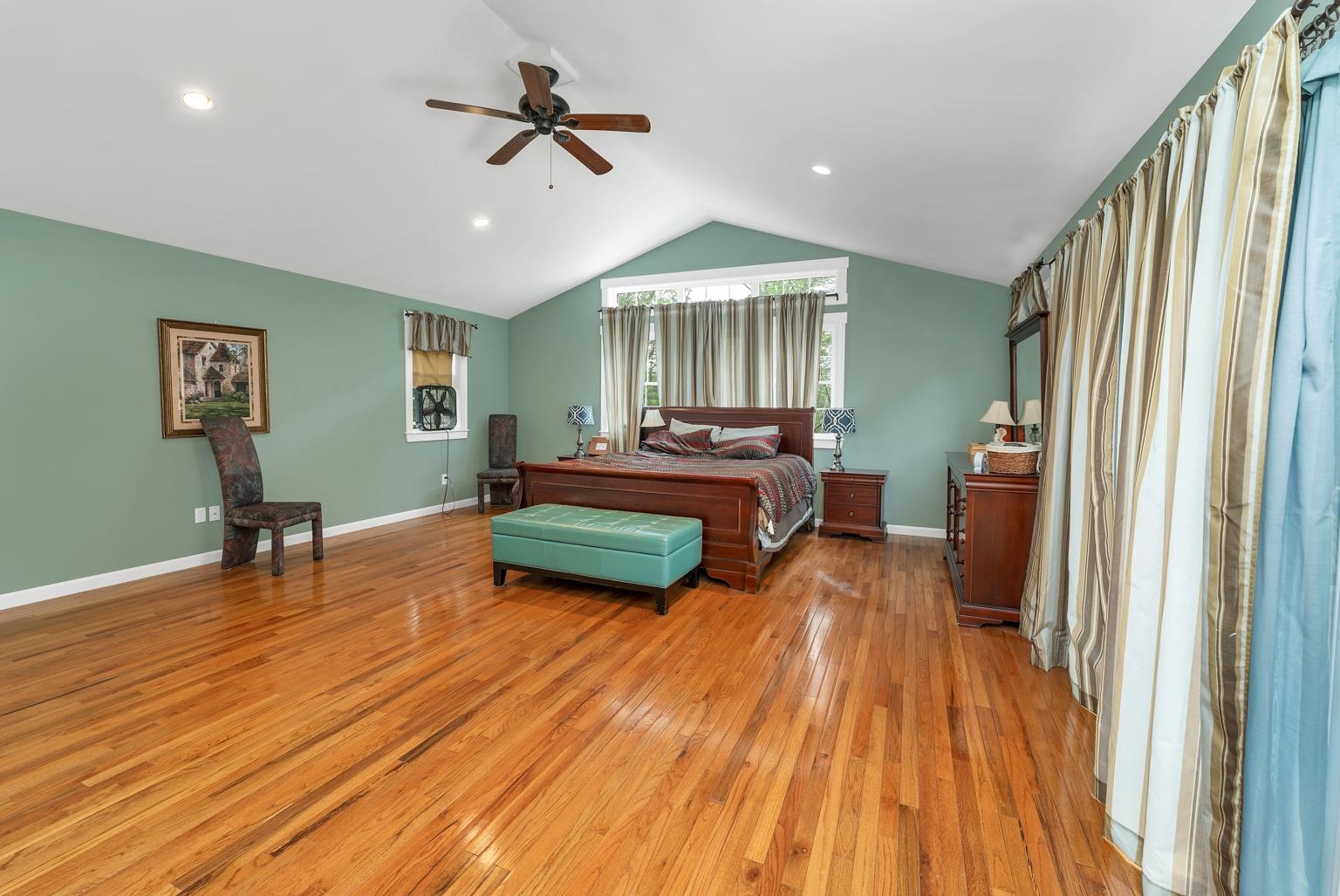 property viewer photo 46