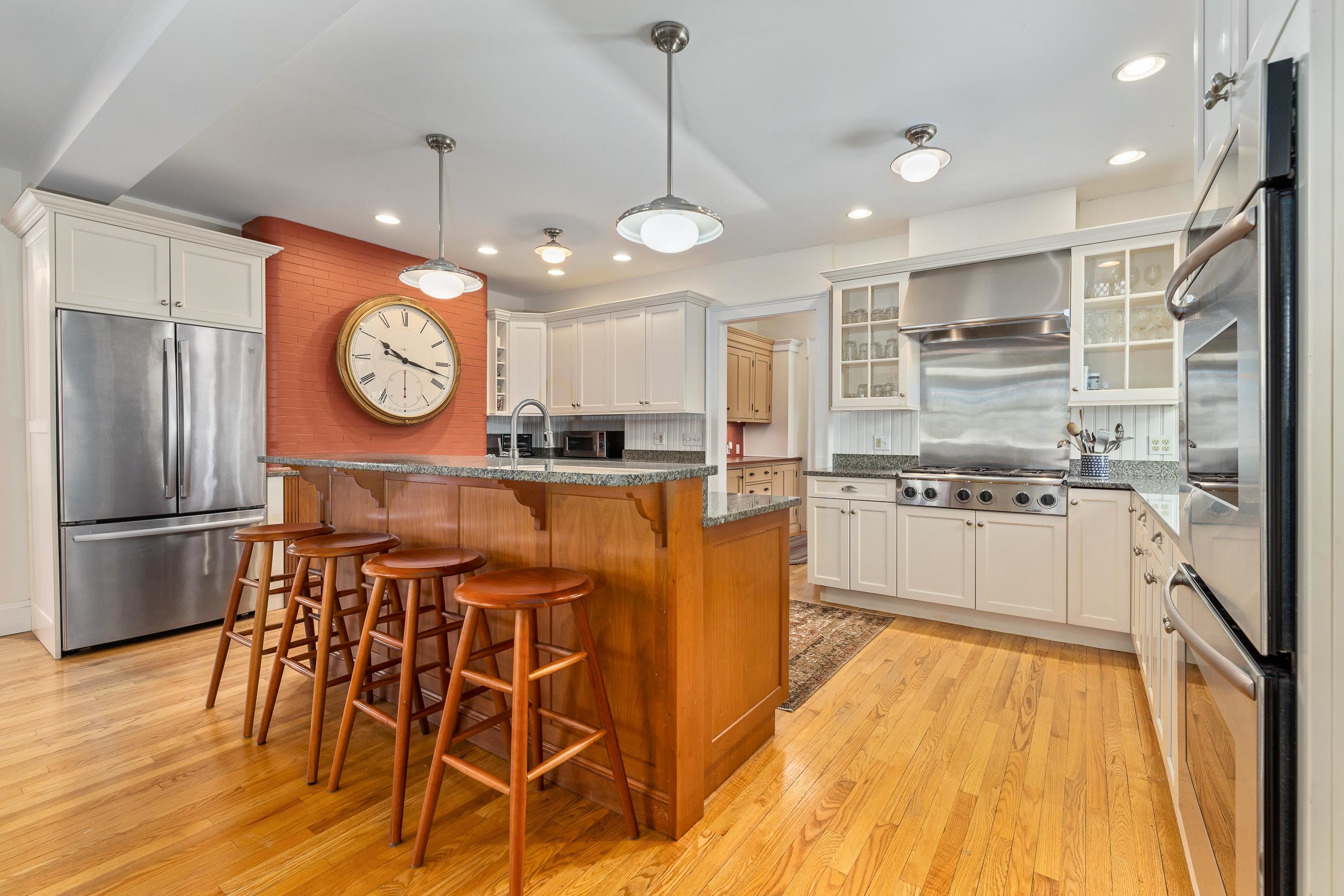 main property photo 22