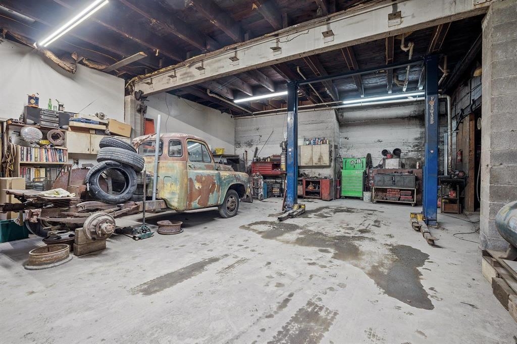 main property photo 43