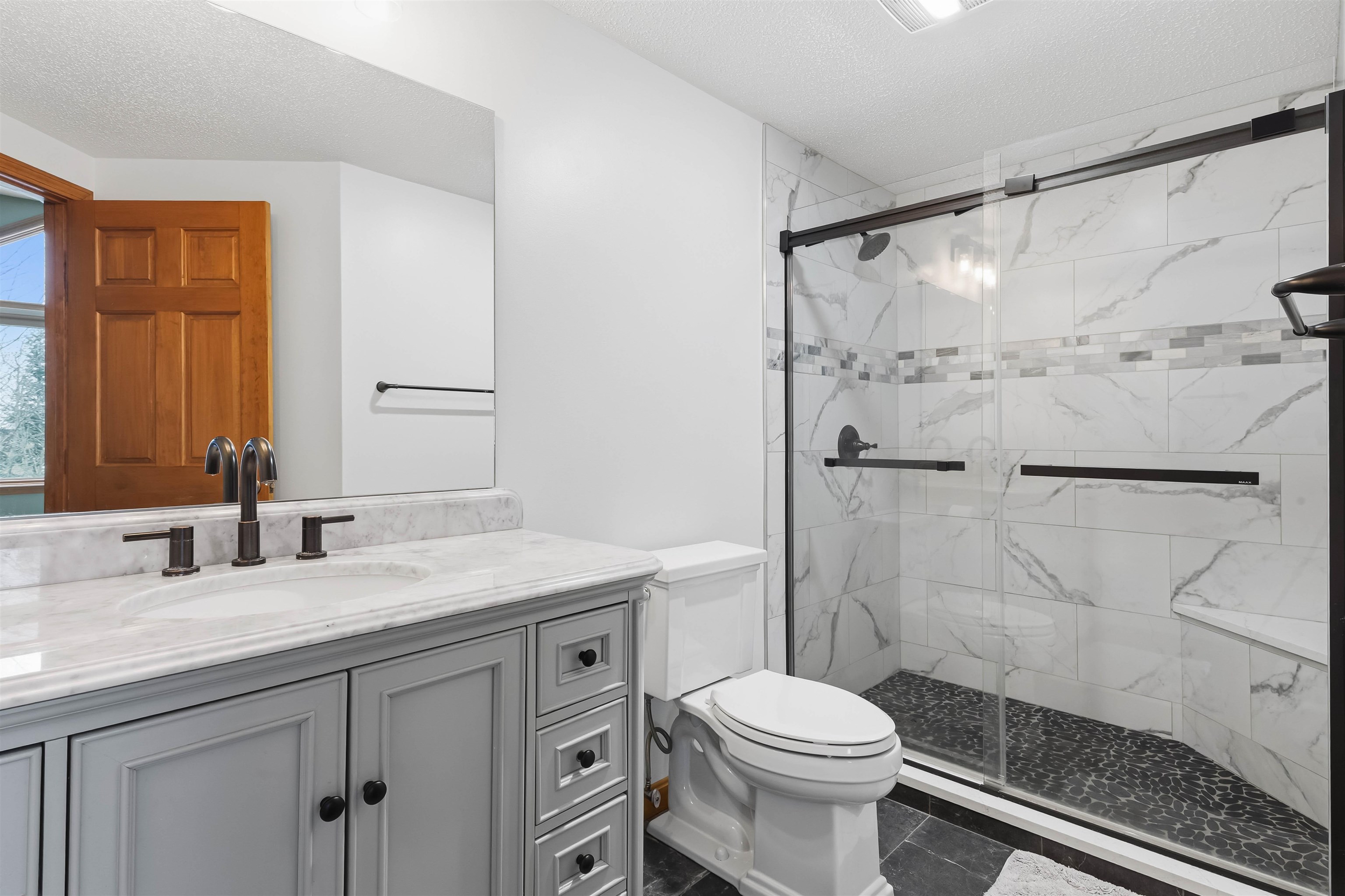 property viewer photo 15