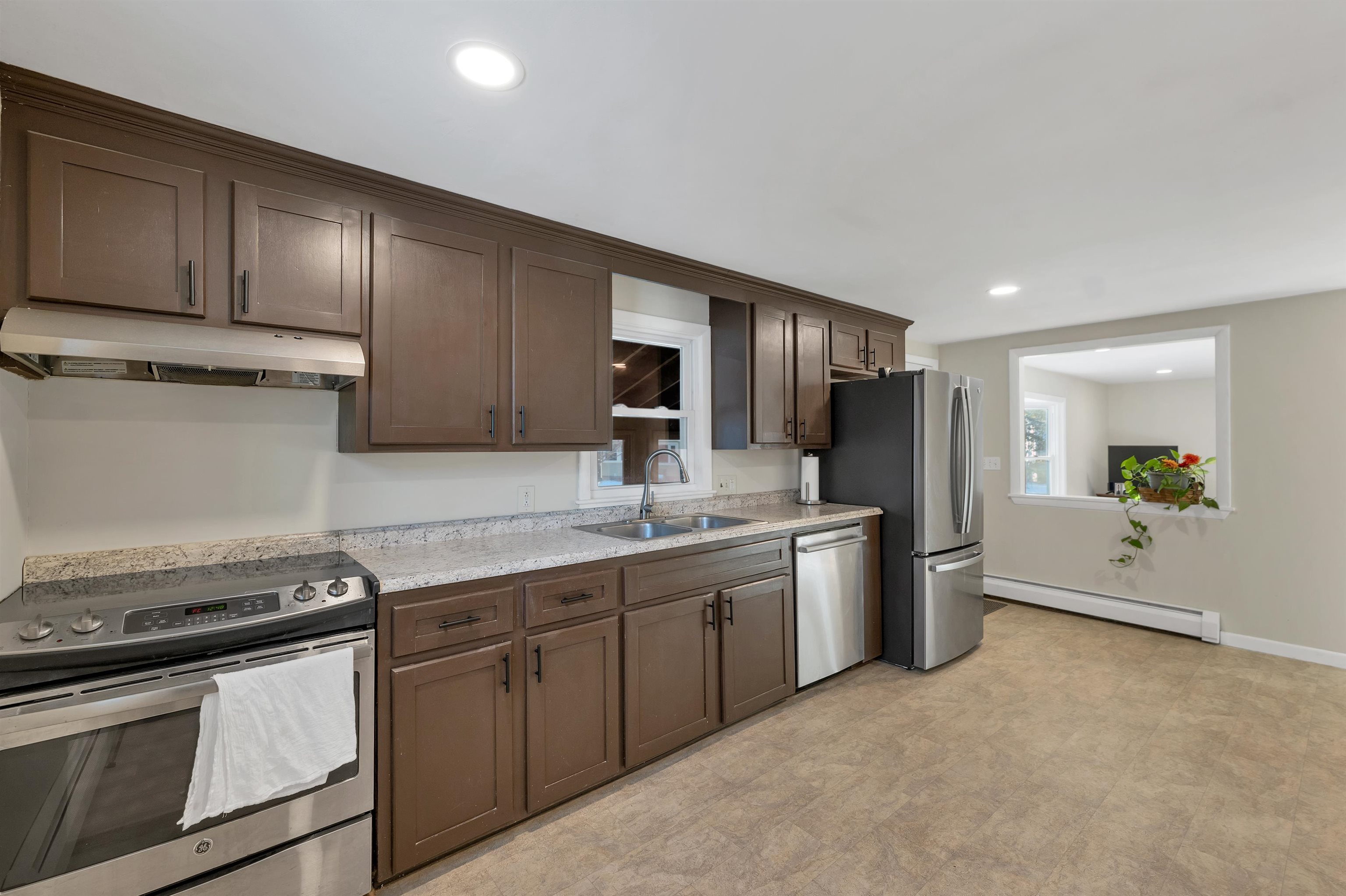 property viewer photo 4