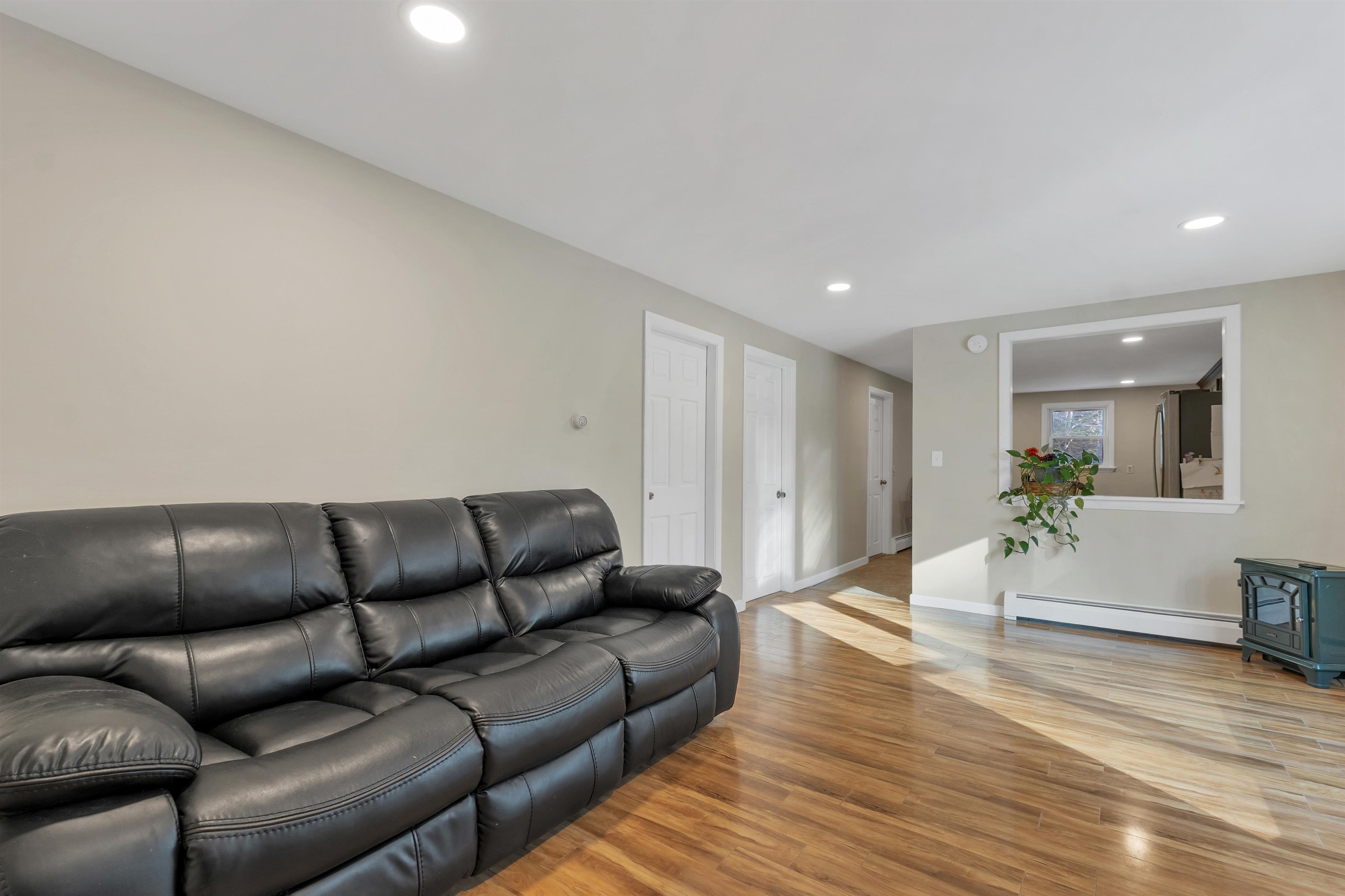 property viewer photo 8