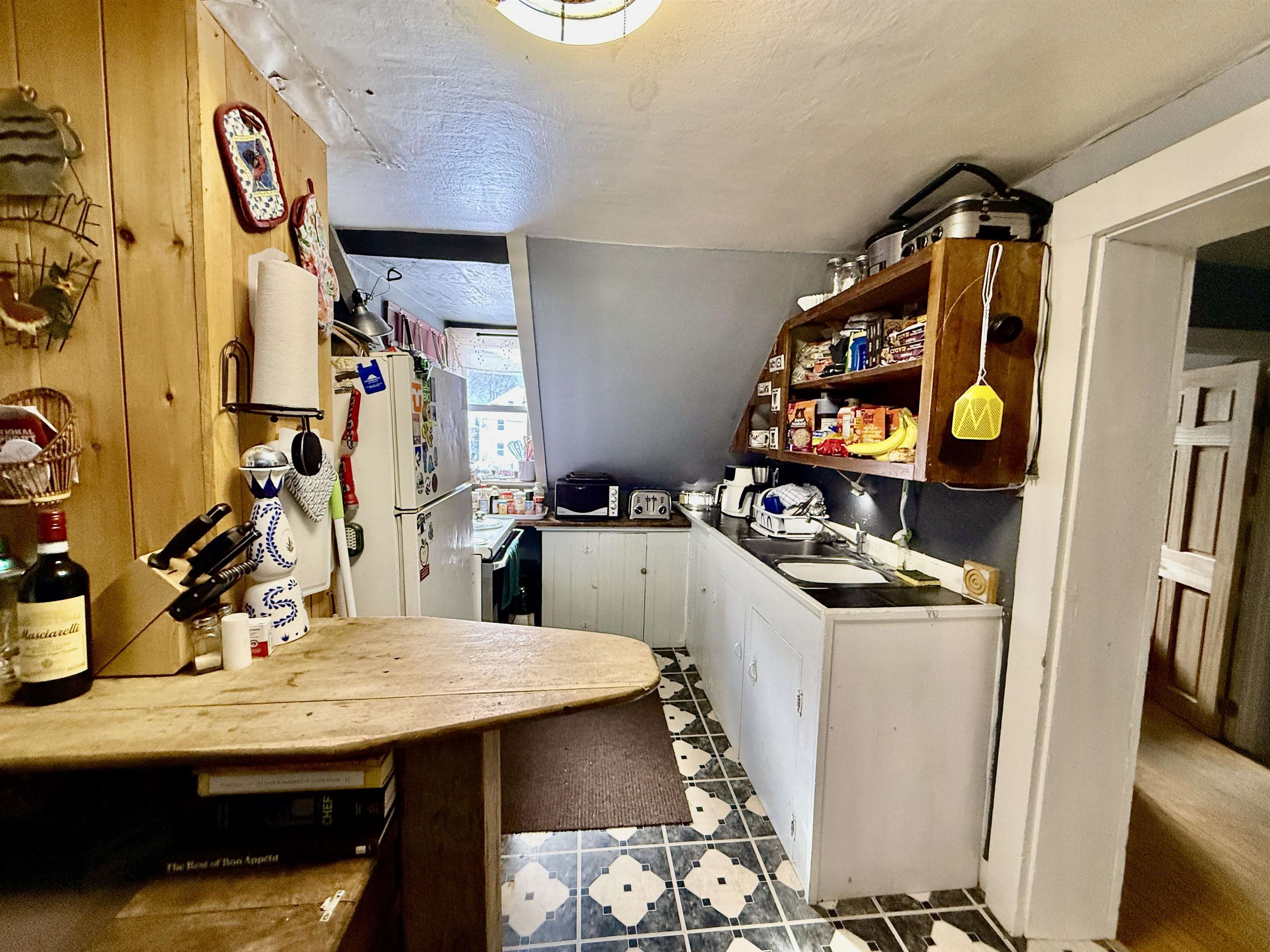 main property photo 13