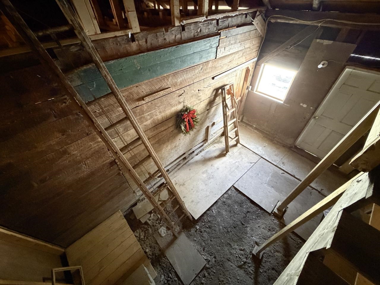 main property photo 35