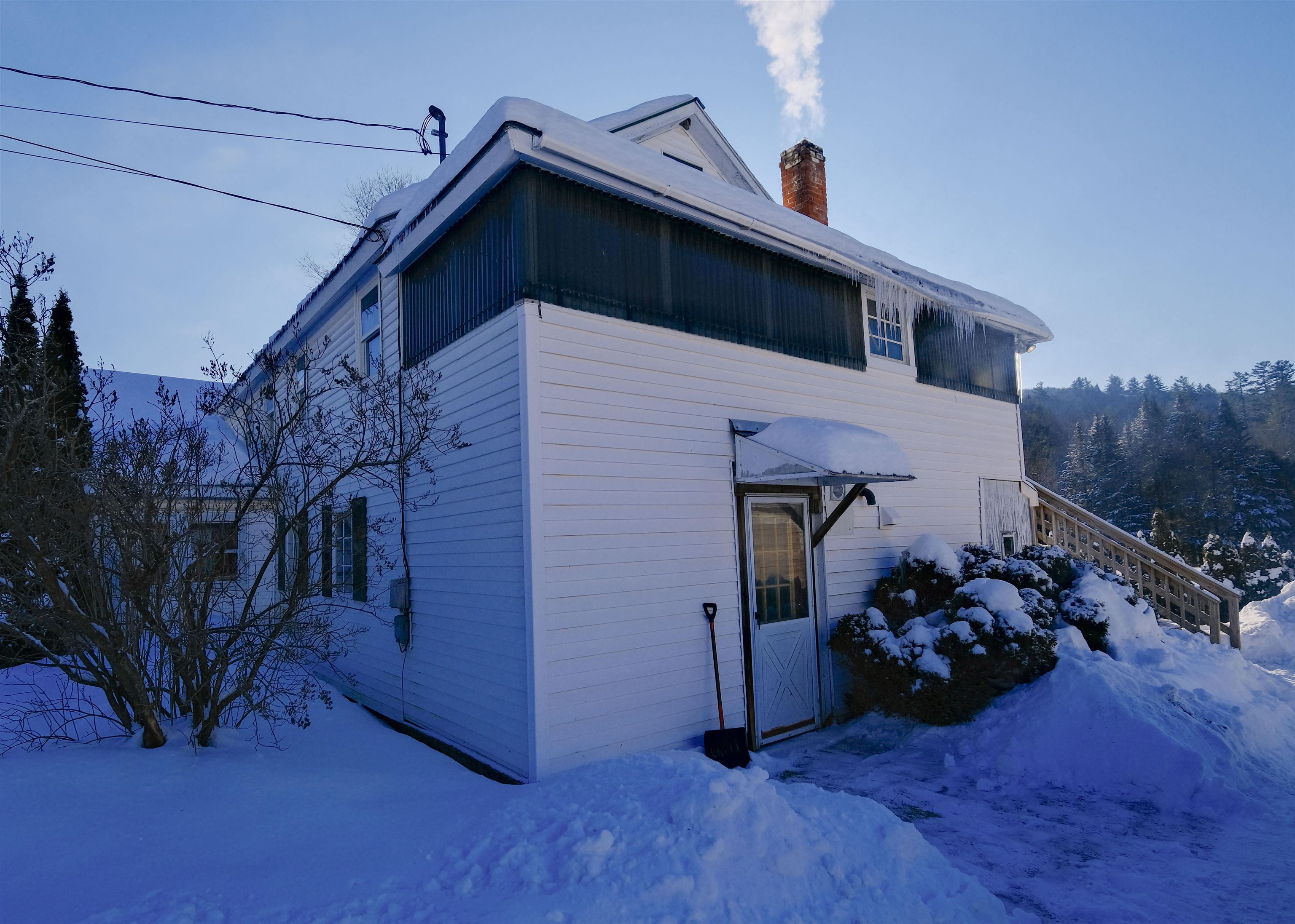 main property photo 38