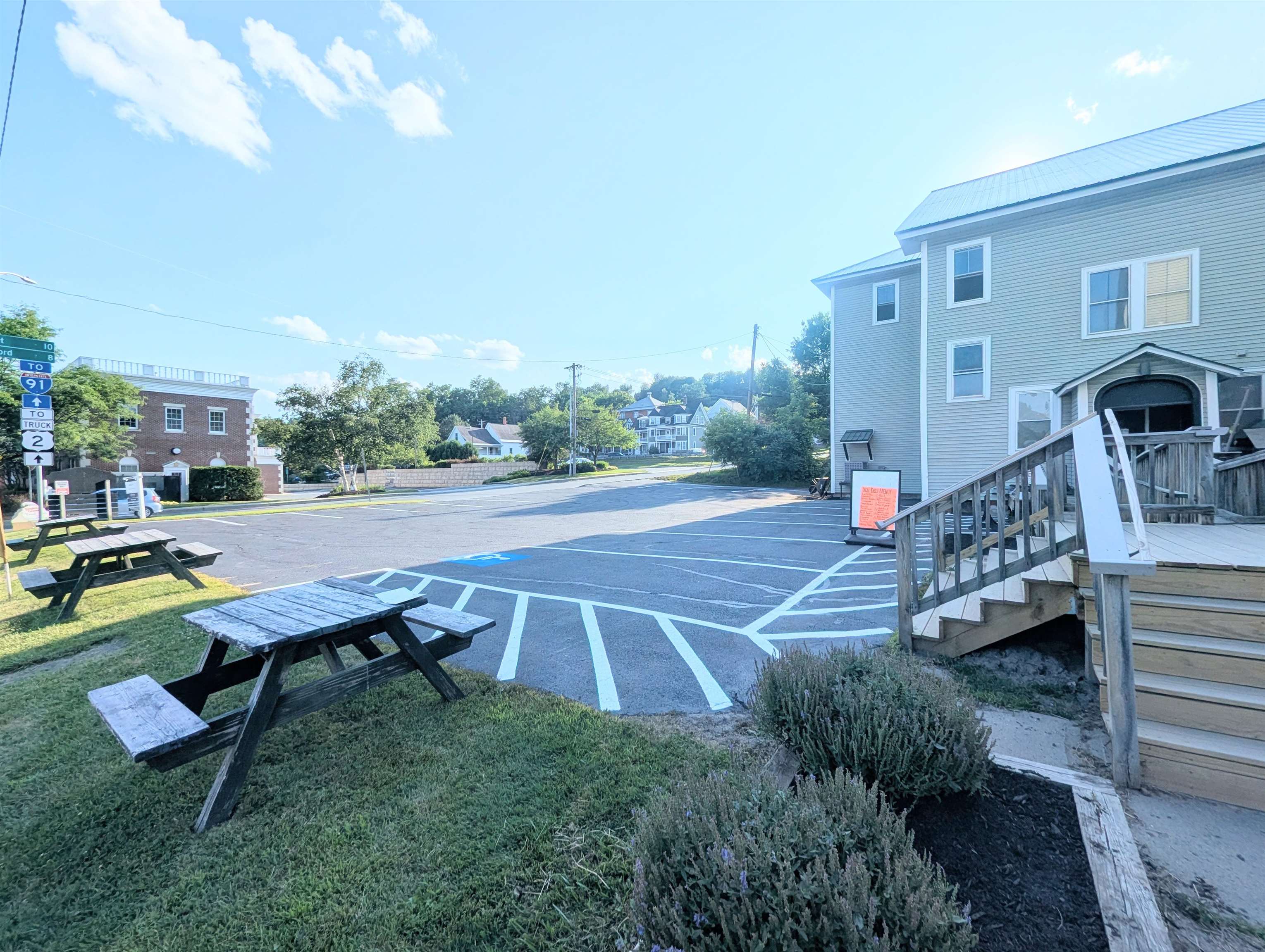 main property photo 7