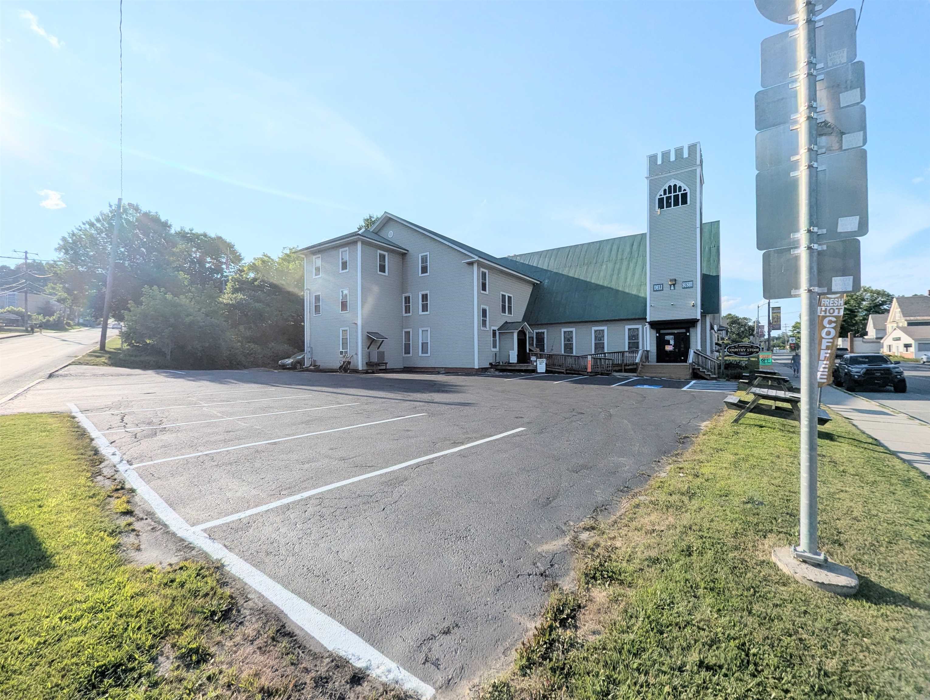 main property photo 5
