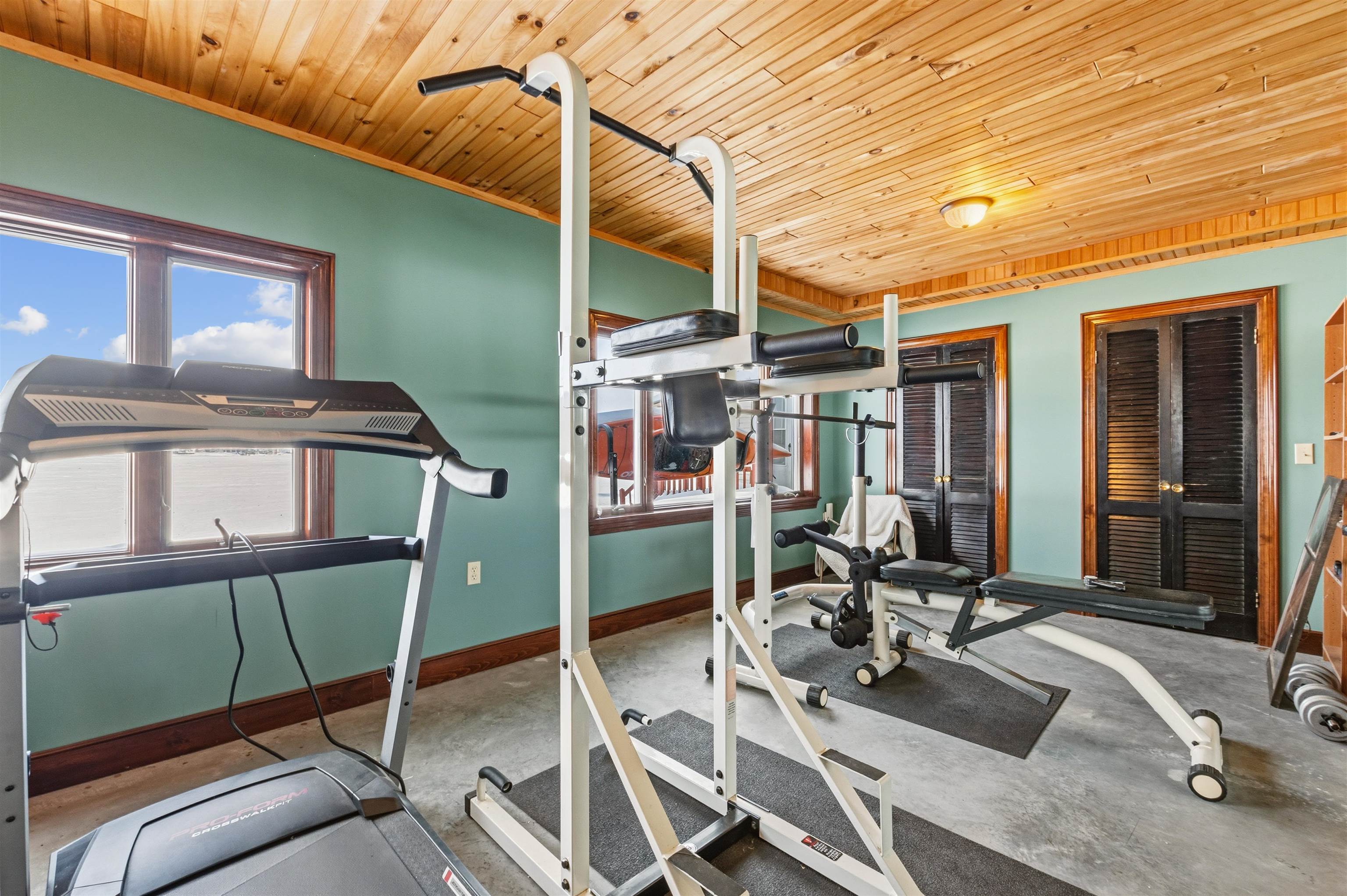 main property photo 50