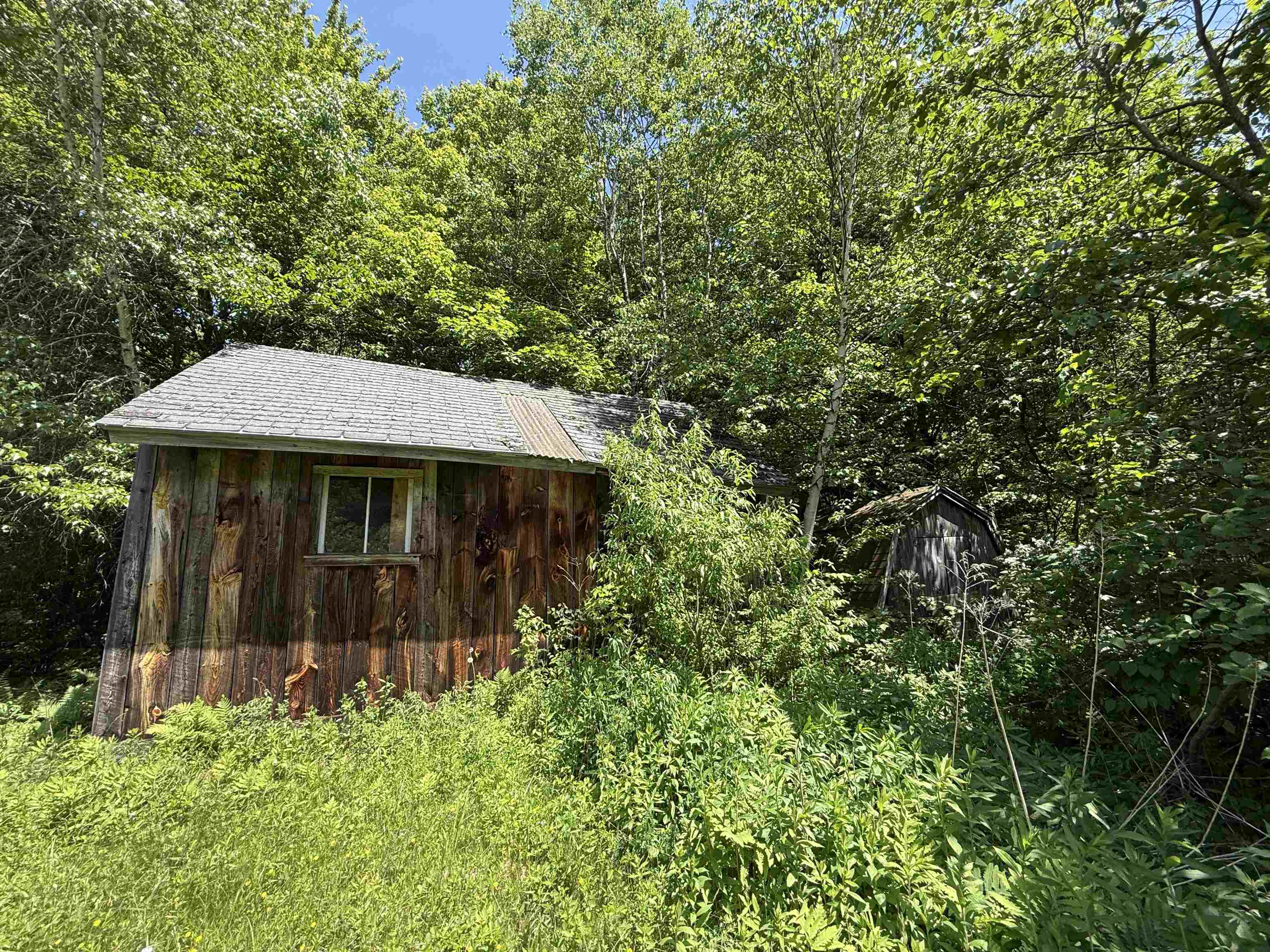main property photo 48