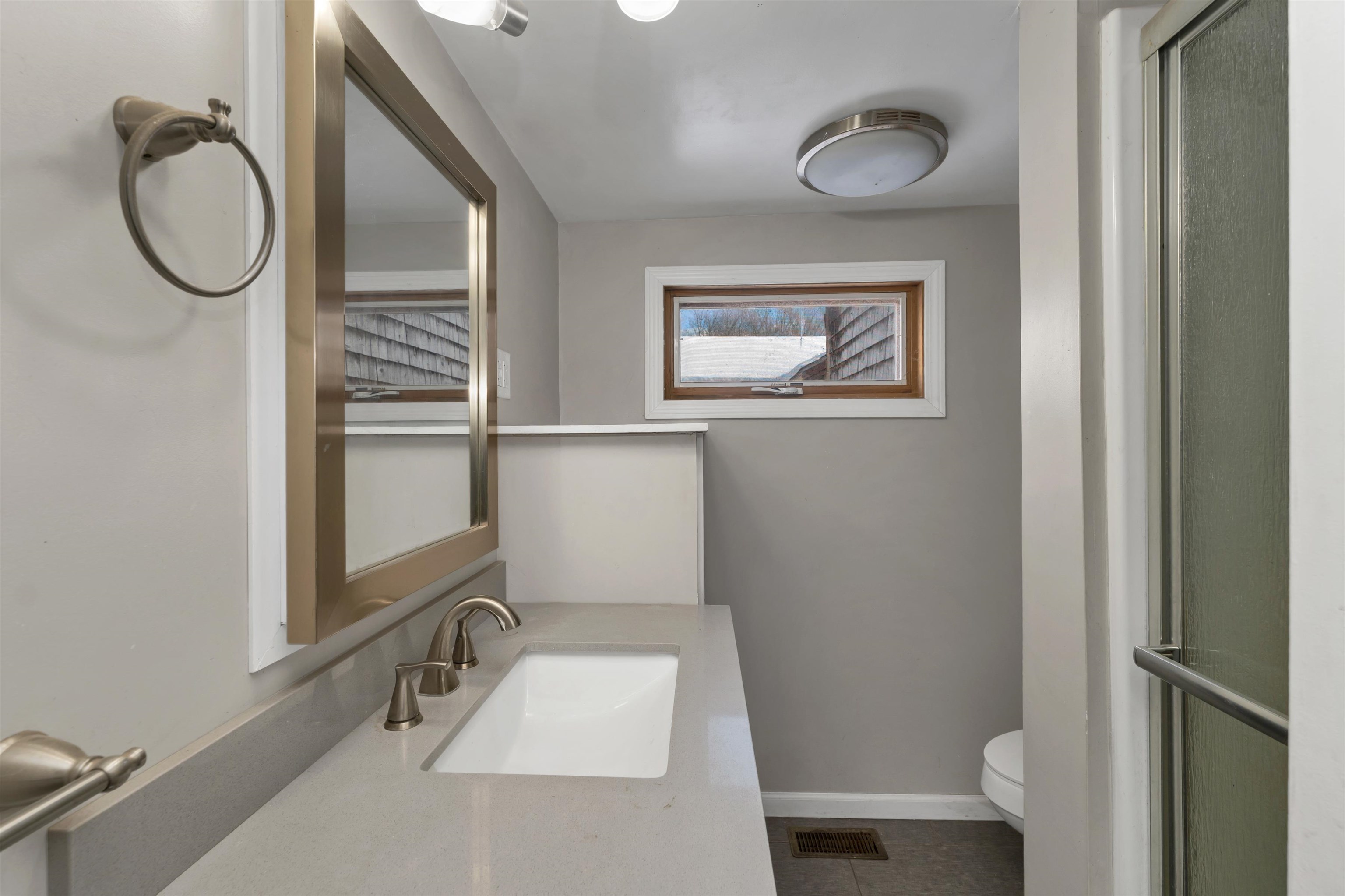 property viewer photo 18
