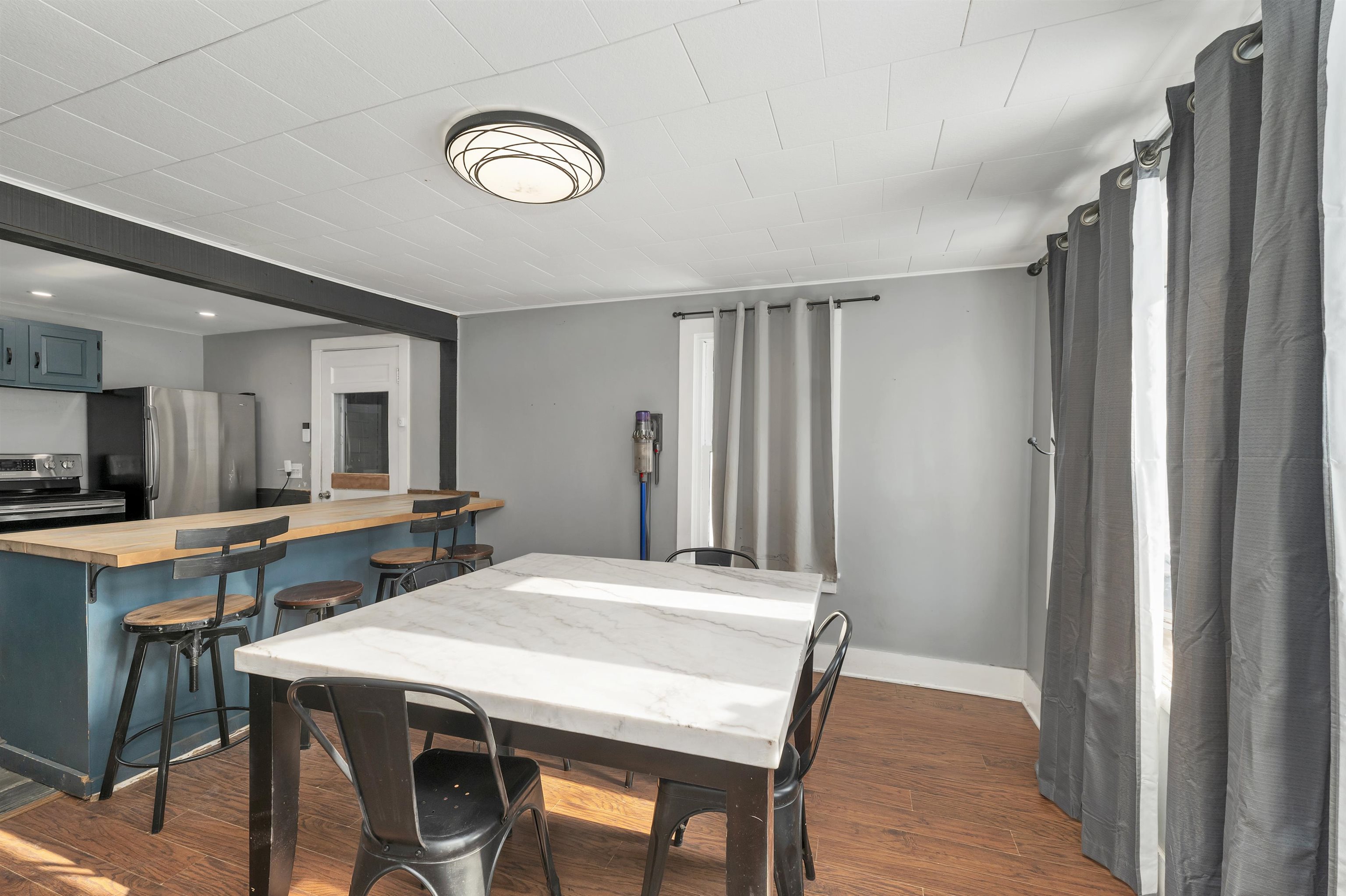 property viewer photo 6