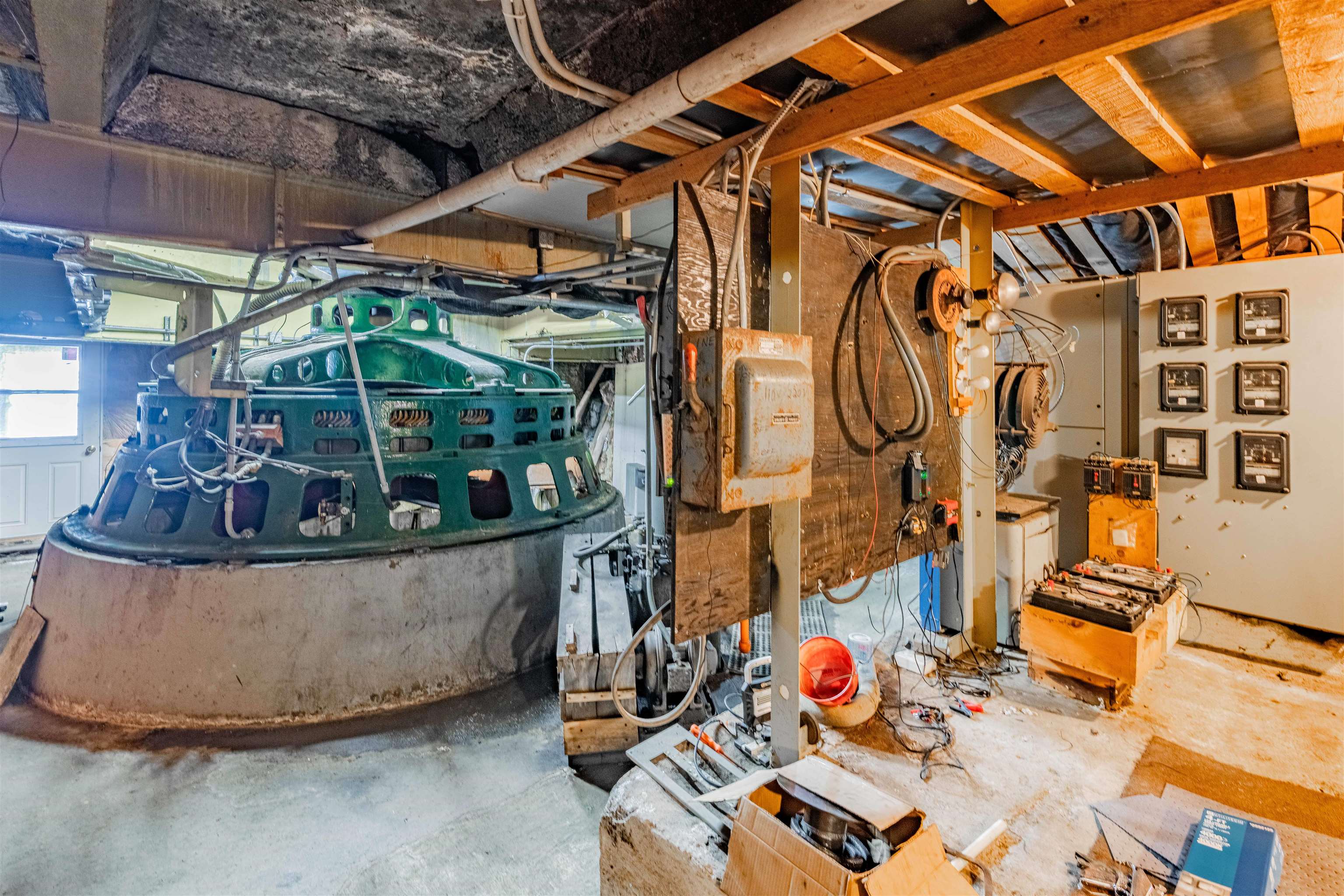 main property photo 25