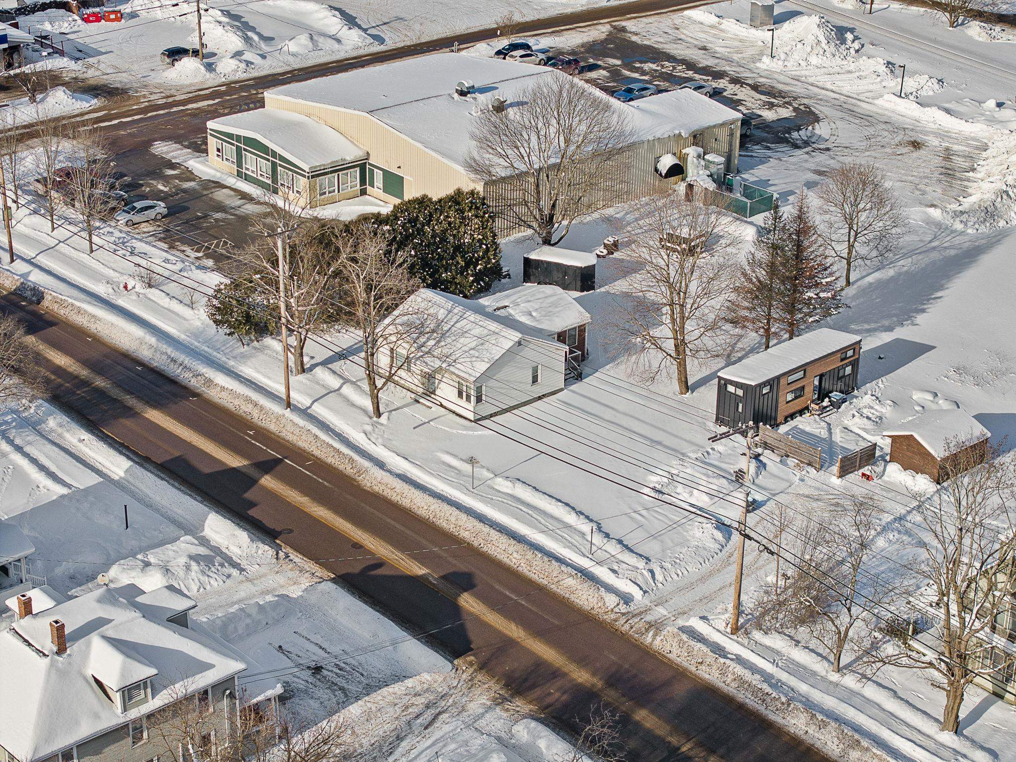 main property photo 33