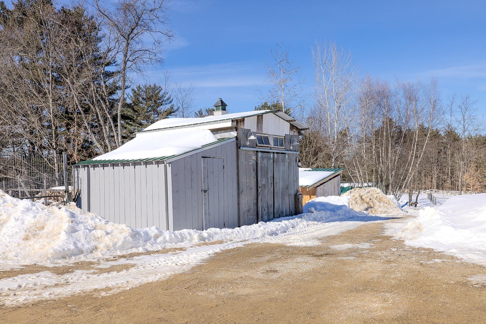 main property photo 45