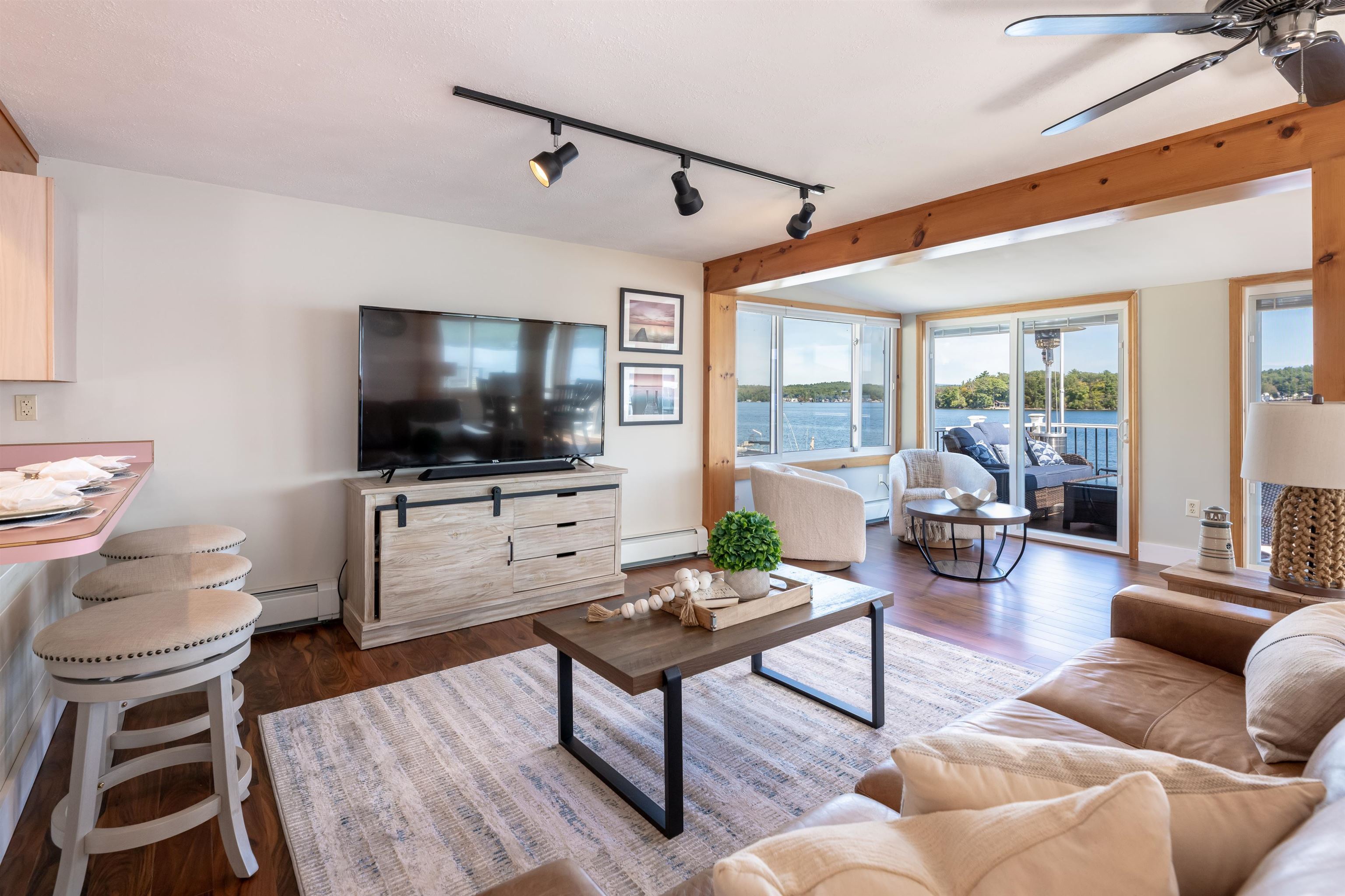 property viewer photo 5