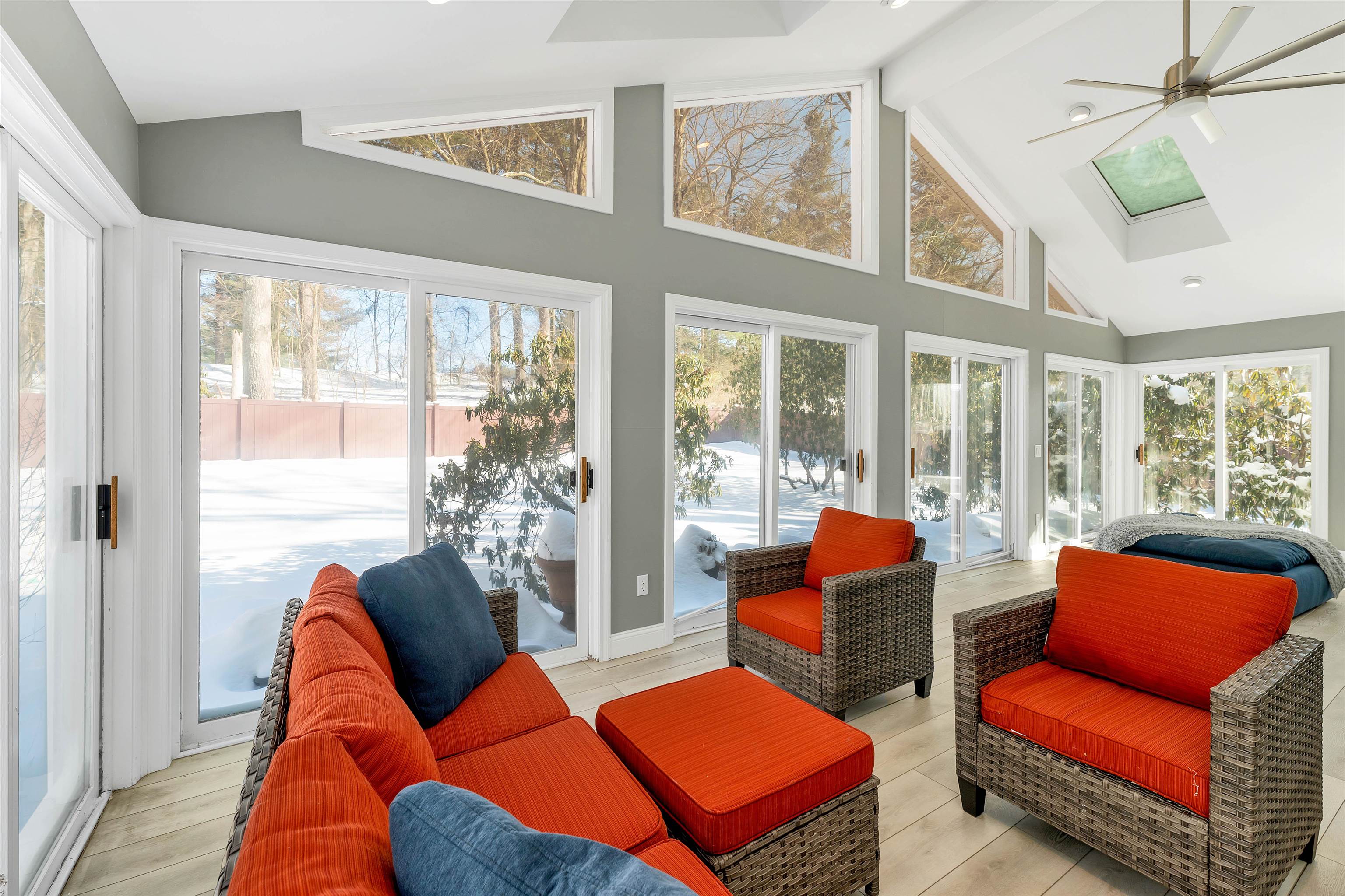 property viewer photo 16