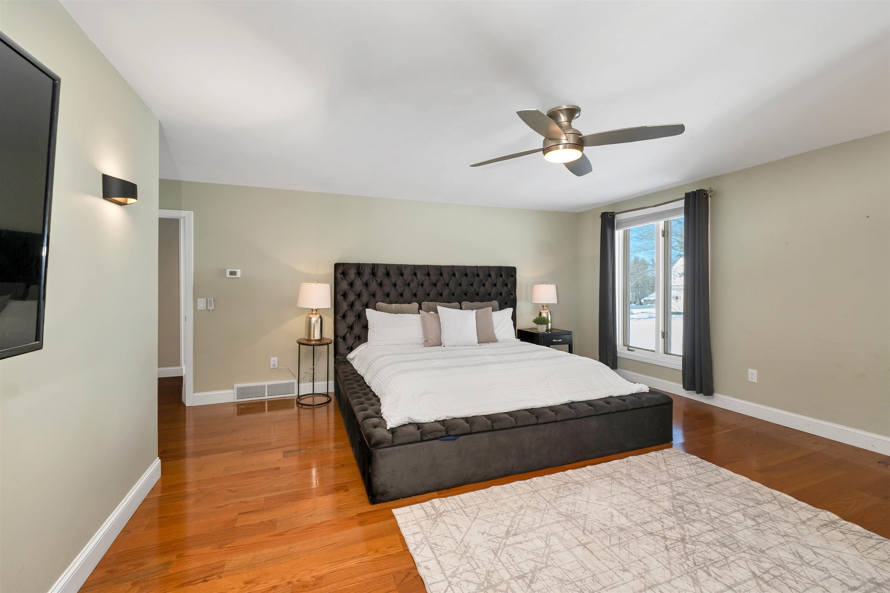 property viewer photo 19