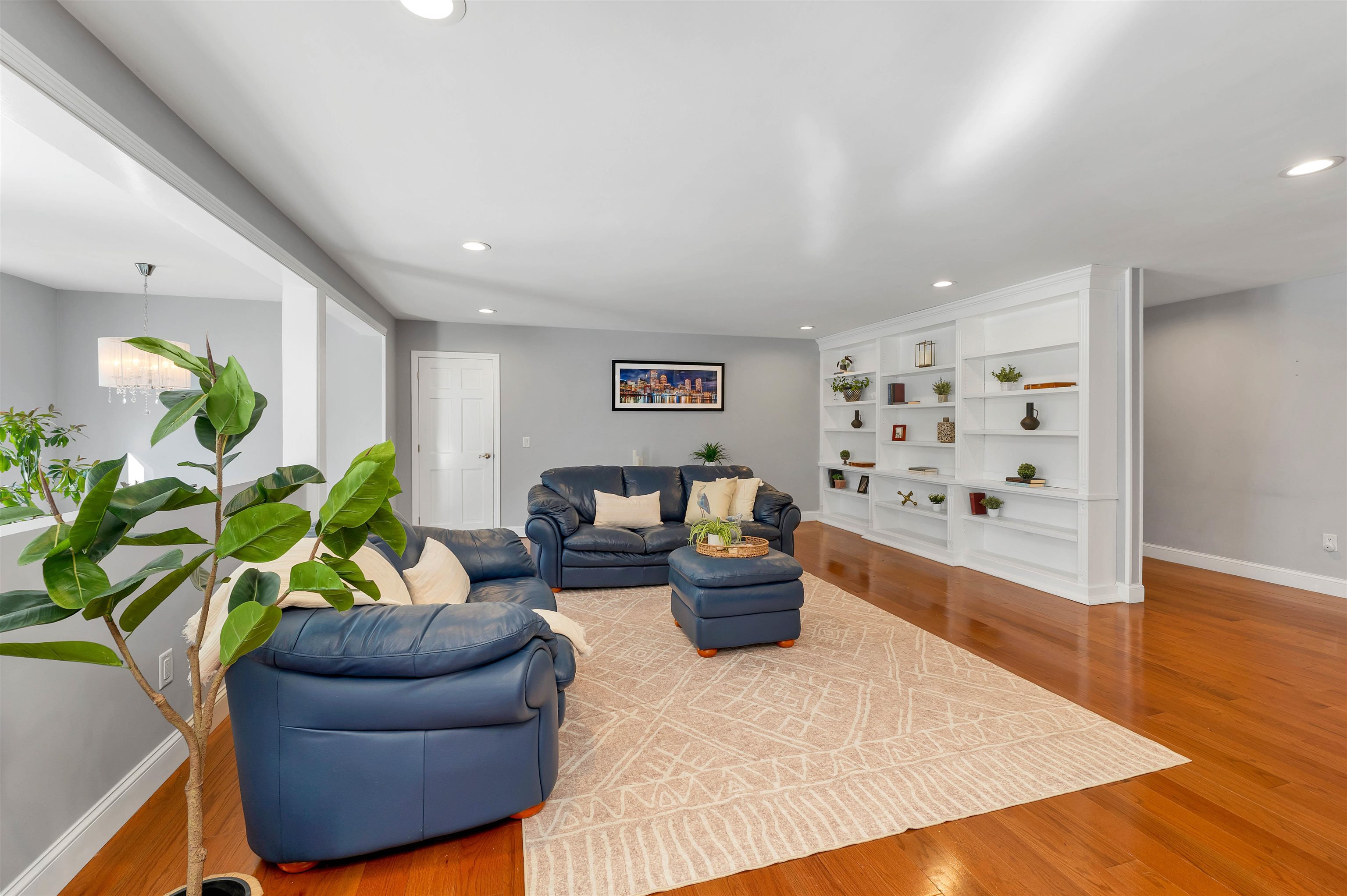 property viewer photo 7