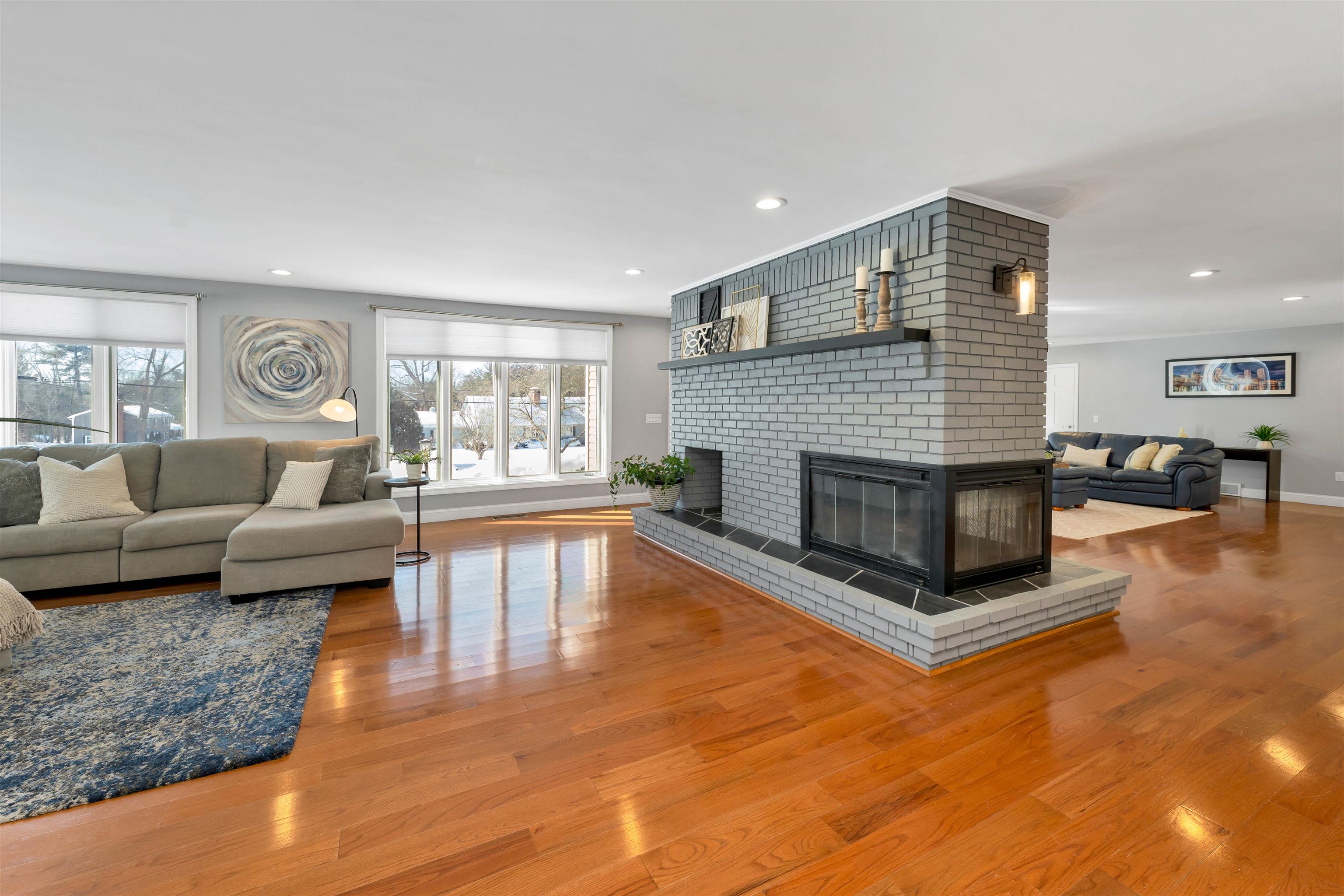 property viewer photo 9