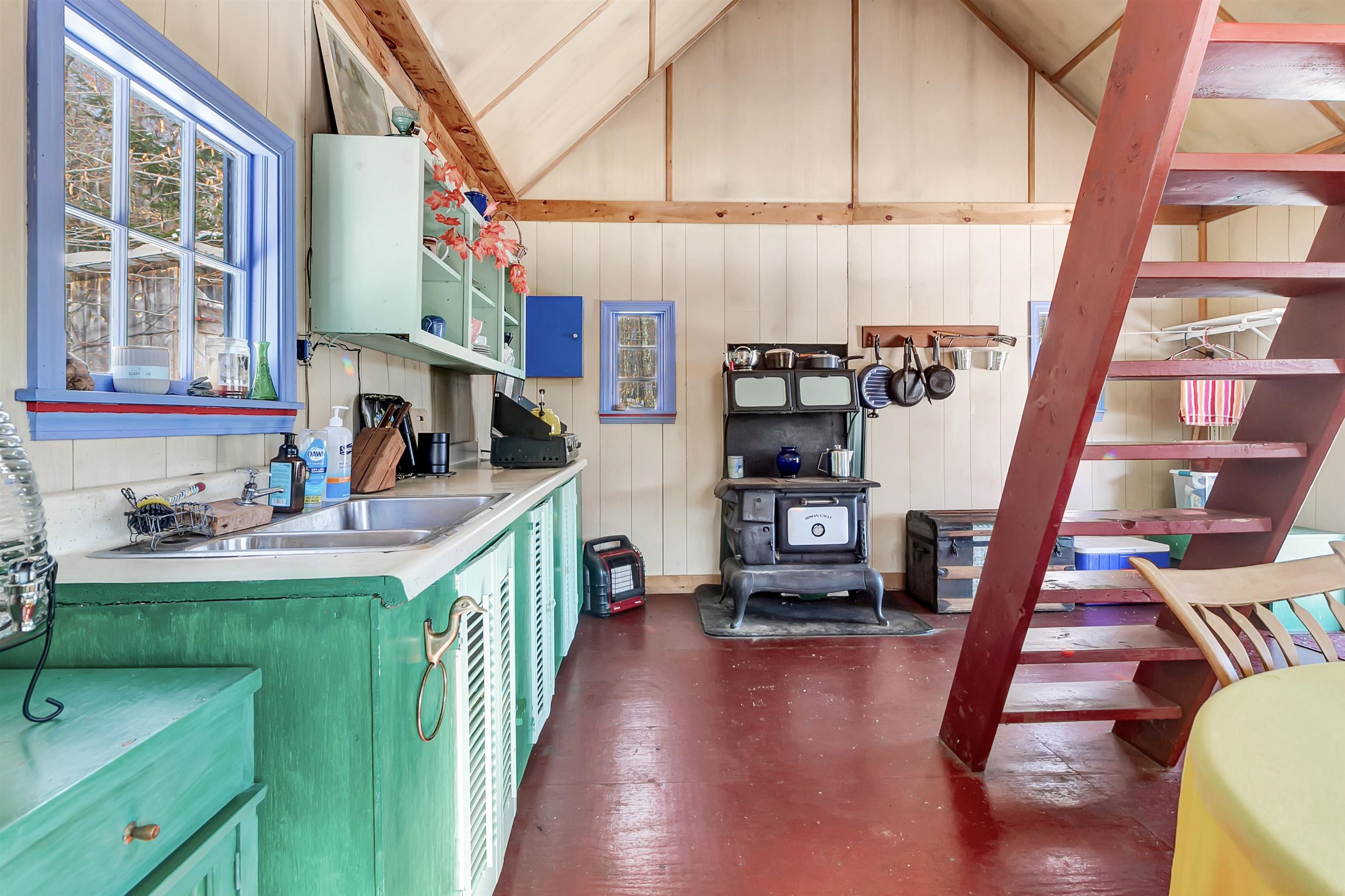main property photo 42
